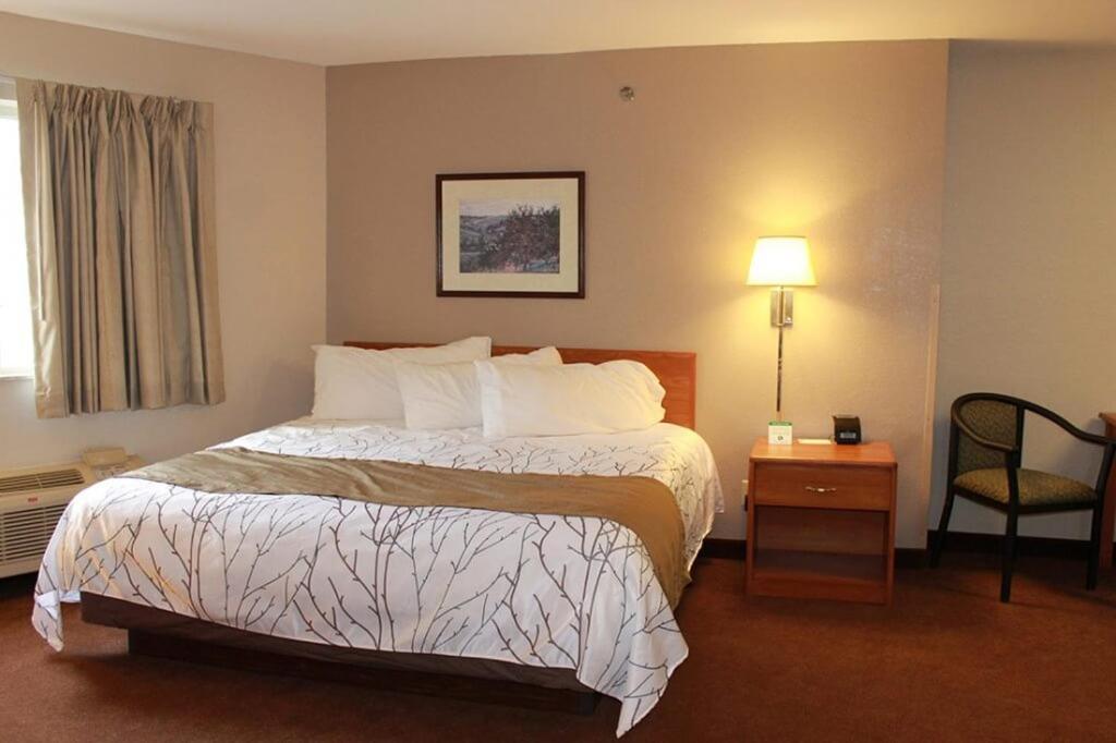 Edmore Inn photo 8