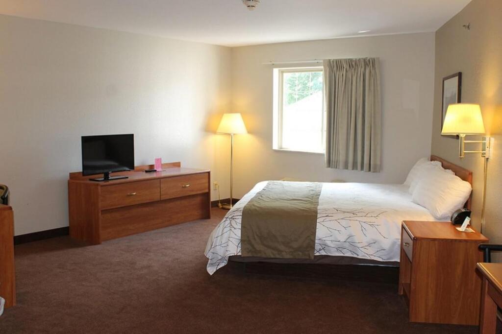 Edmore Inn photo 11