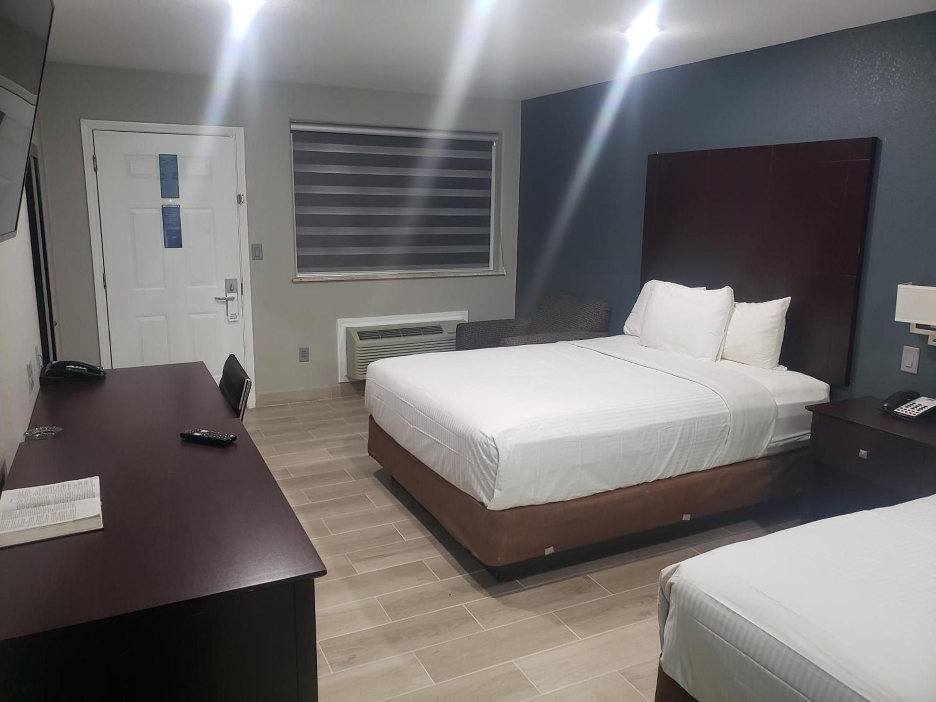 Cotulla Executive Inn photo 2