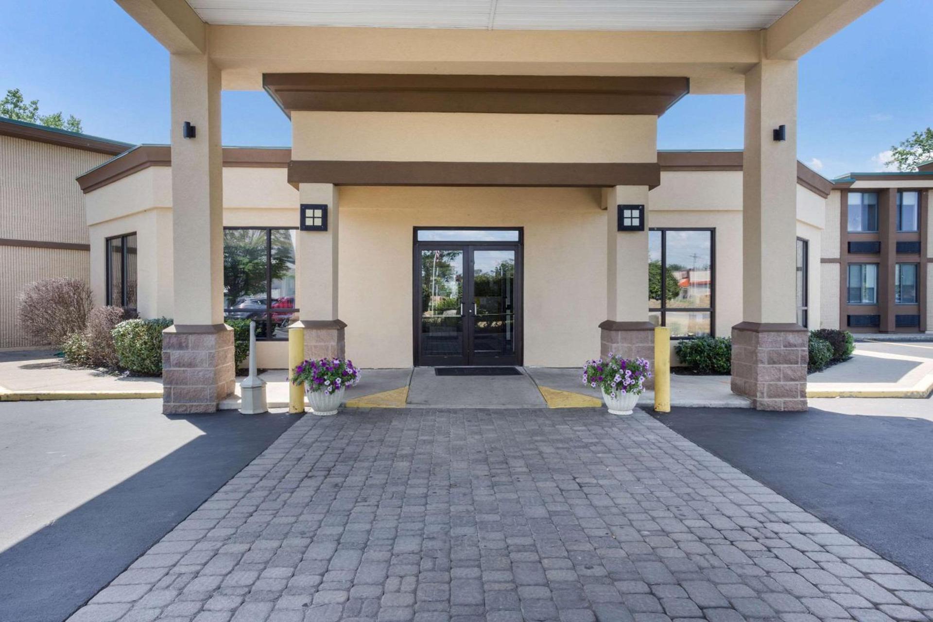 Quality Inn Albany Colonie — hotel in Albany