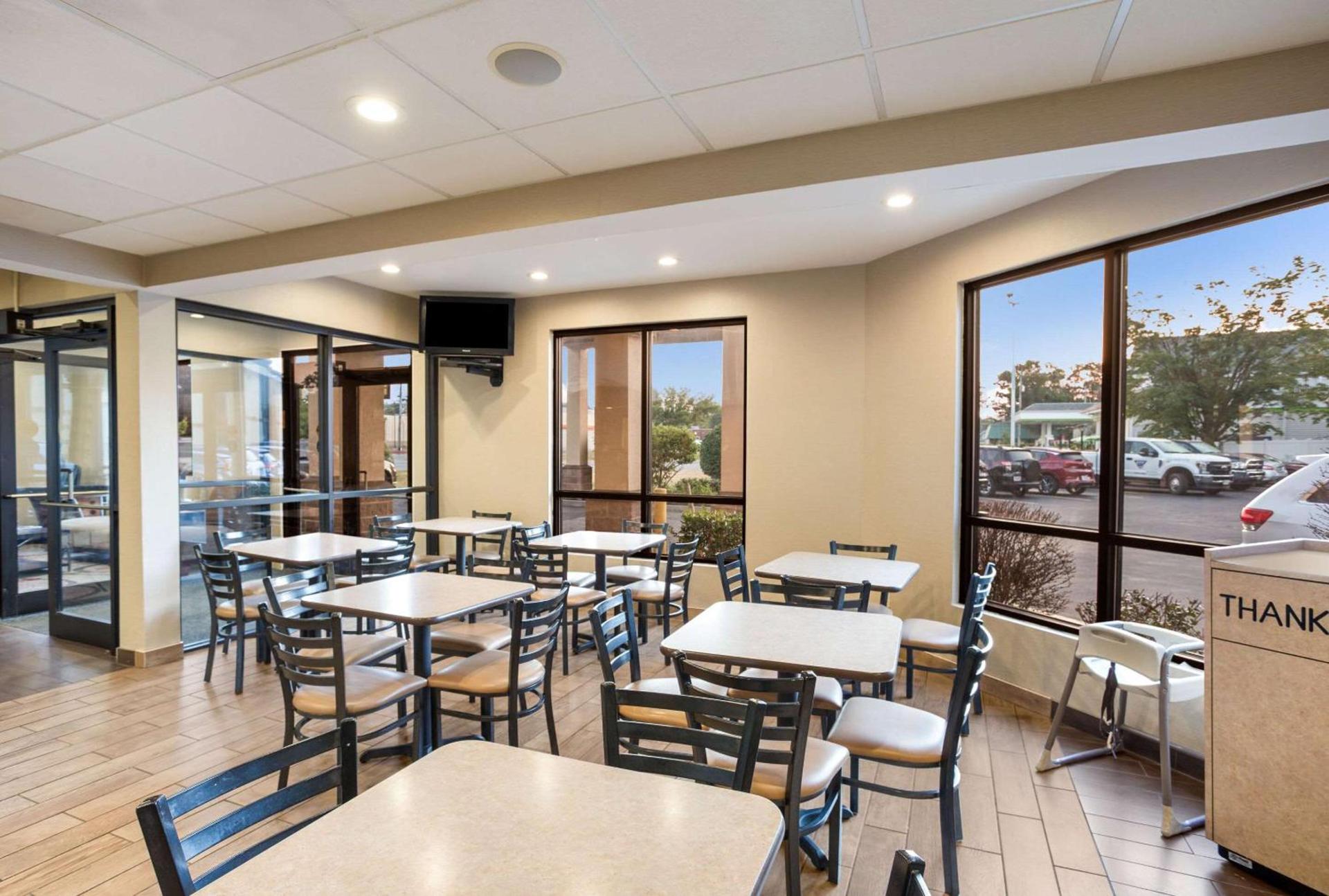 Quality Inn Albany Colonie photo 21