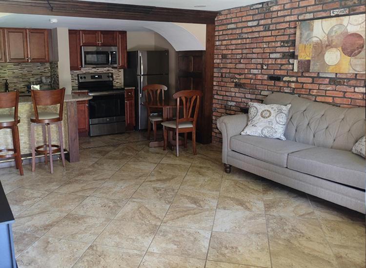 Chalet Inn & Suites photo 13