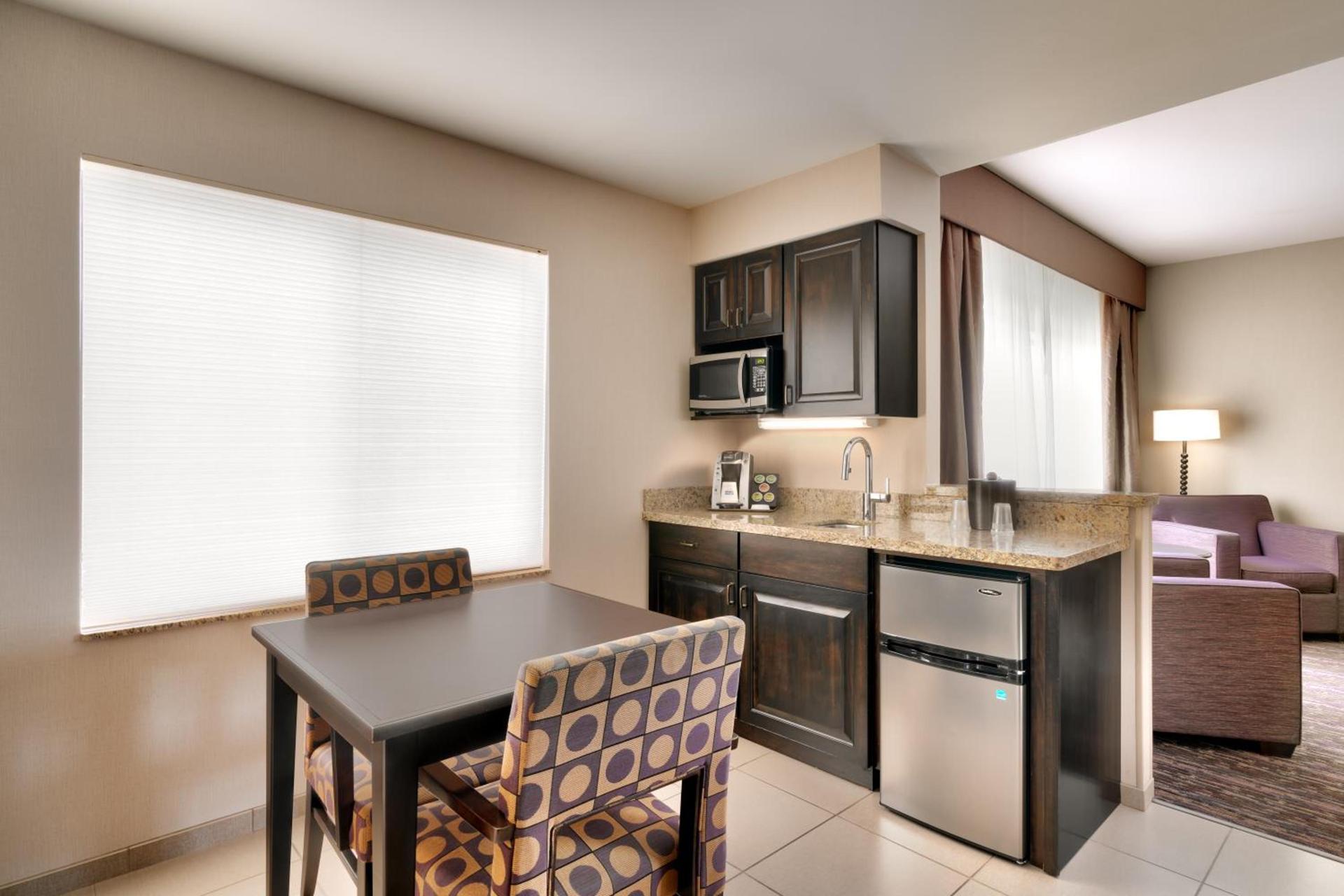 Holiday Inn Express Hotel & Suites Billings by IHG photo 56