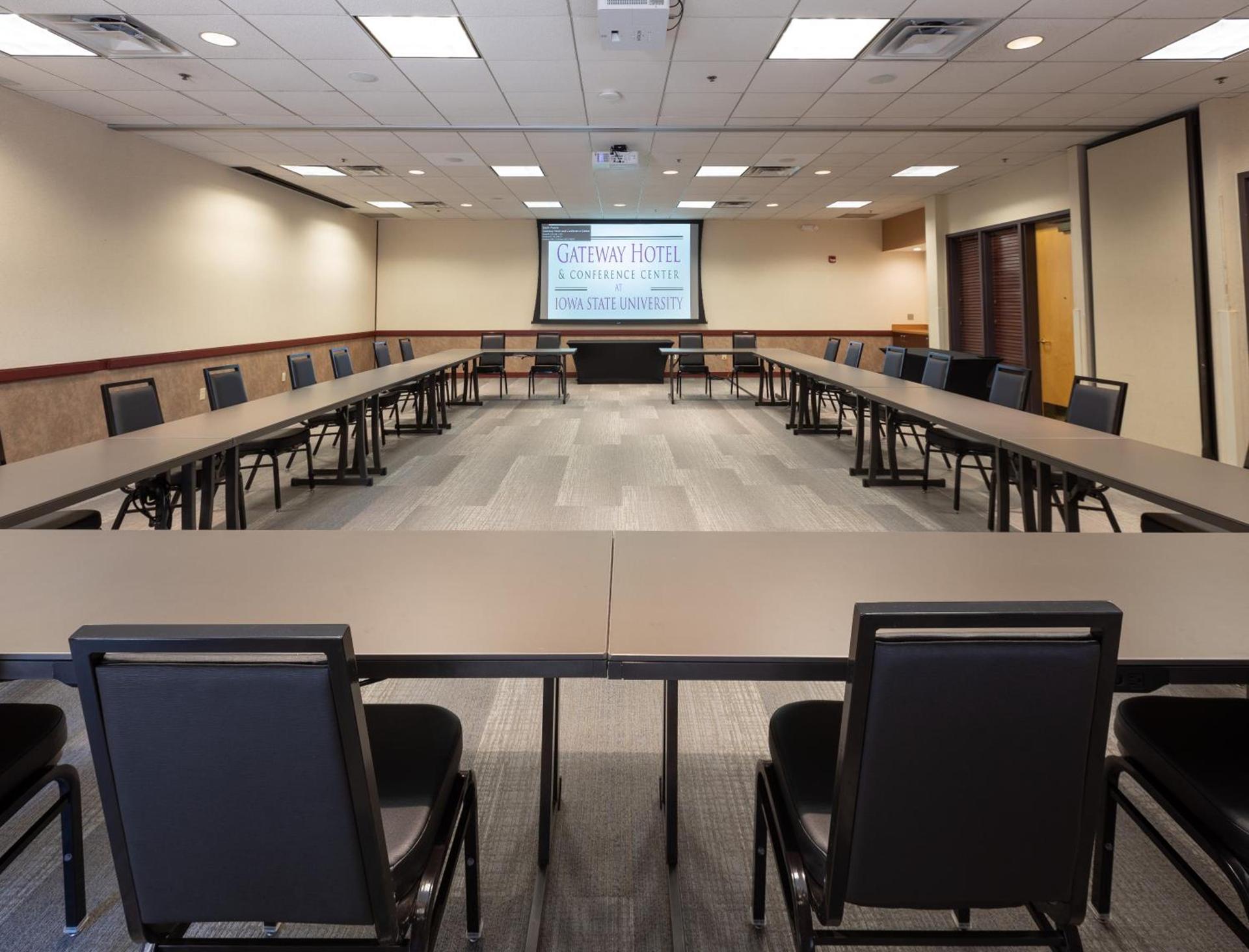 Gateway Hotel and Conference Center photo 13