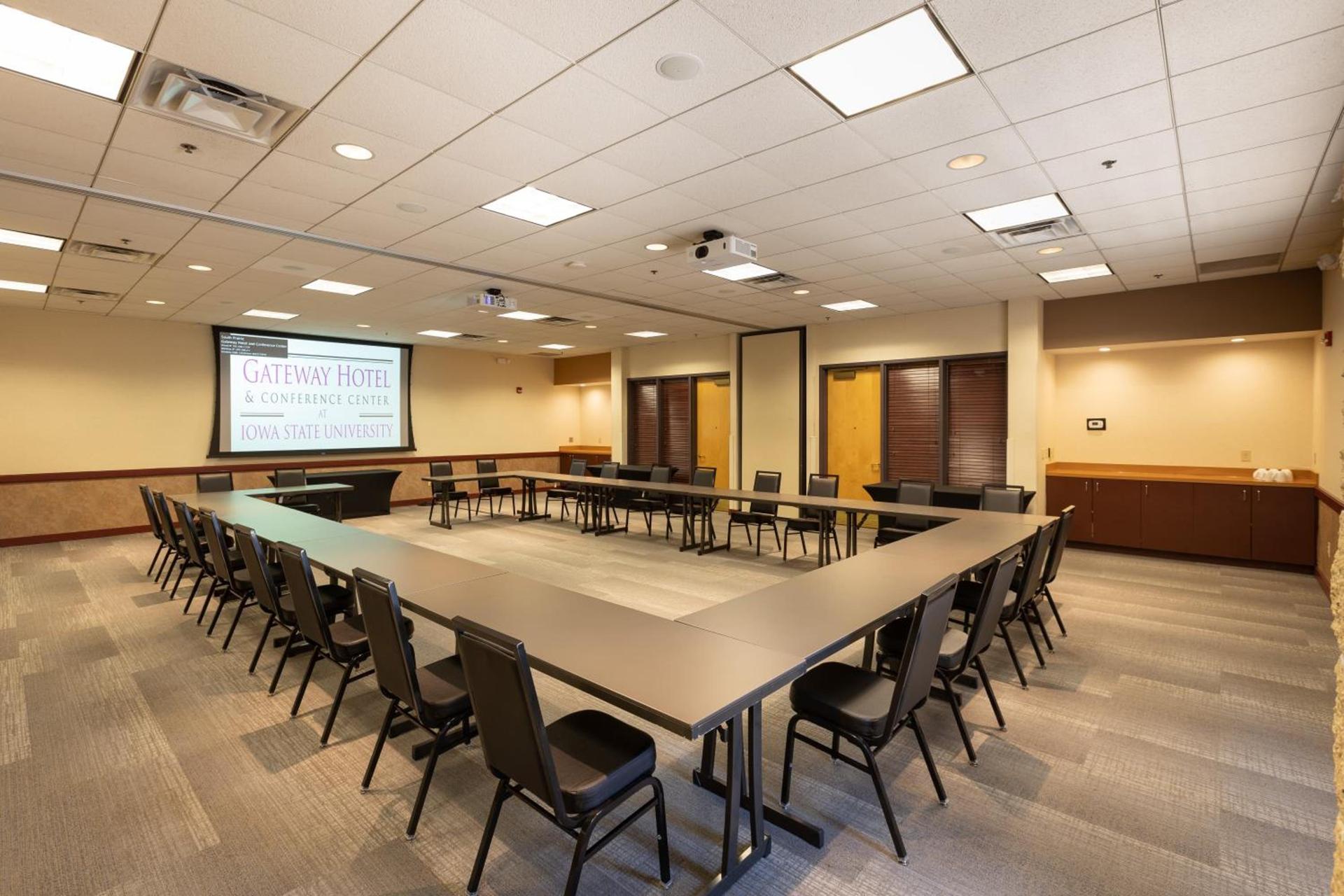 Gateway Hotel and Conference Center photo 26