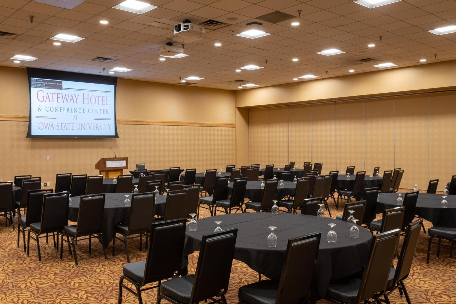 Gateway Hotel and Conference Center photo 33