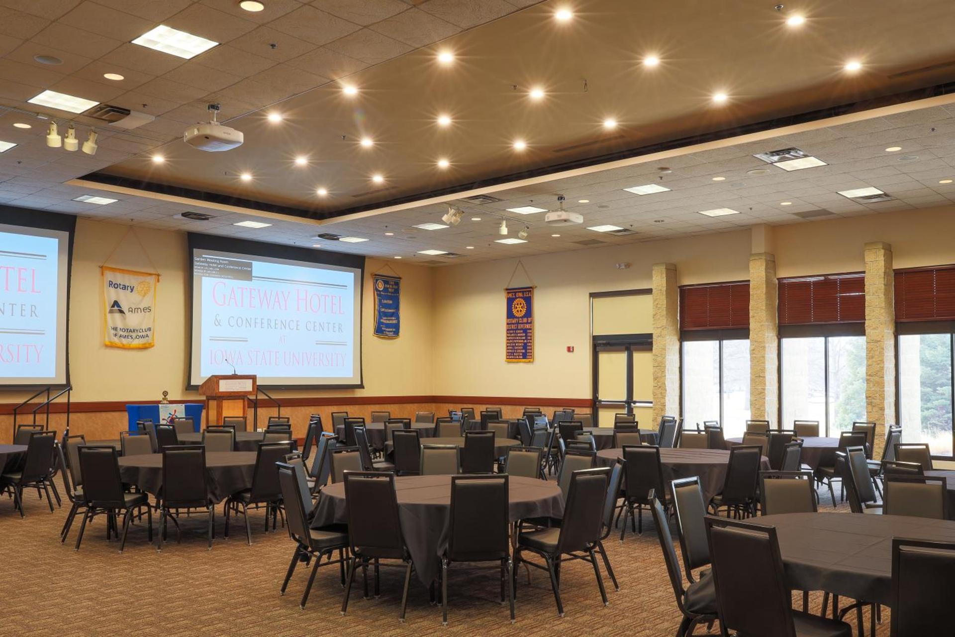 Gateway Hotel and Conference Center photo 36