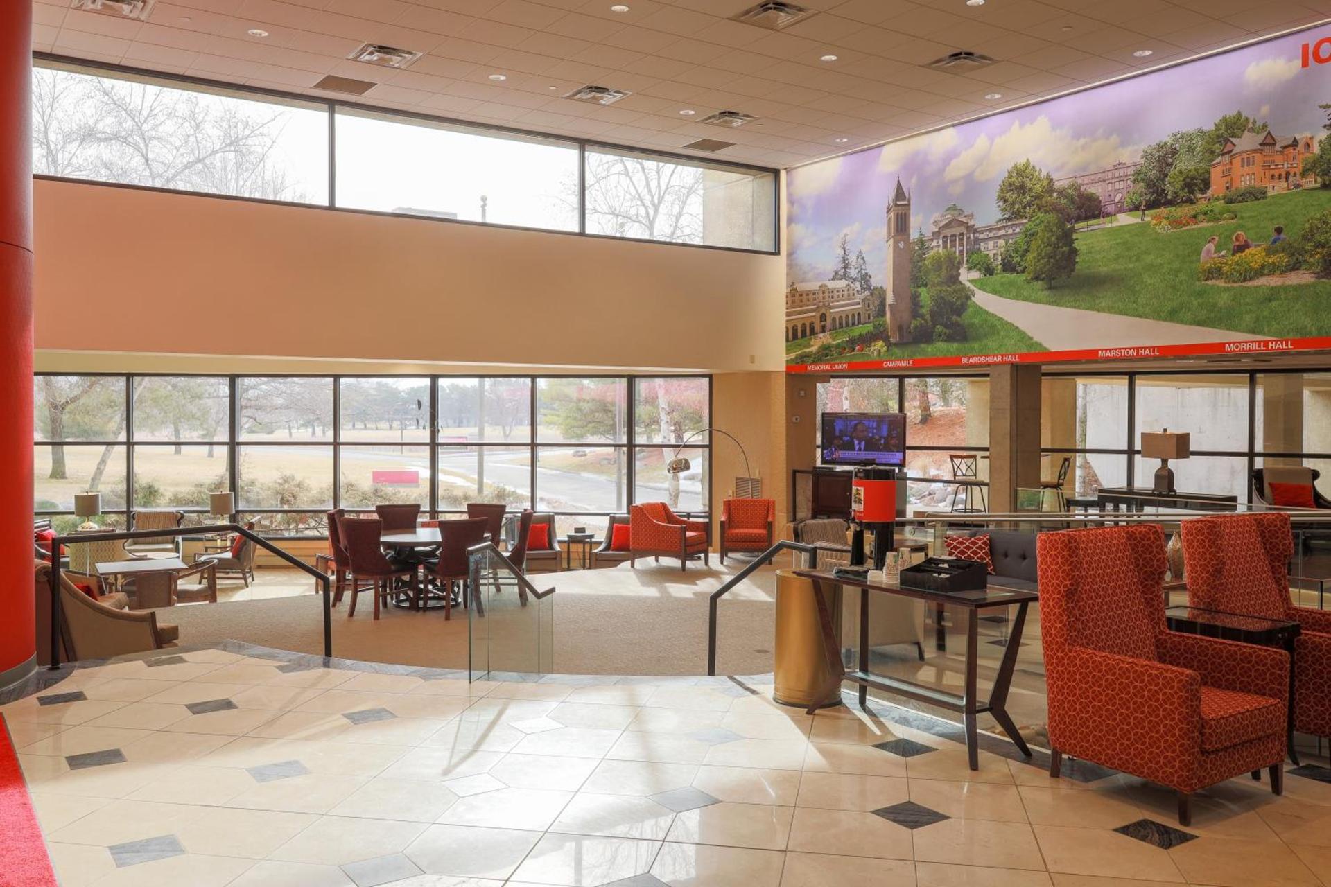 Gateway Hotel and Conference Center photo 43