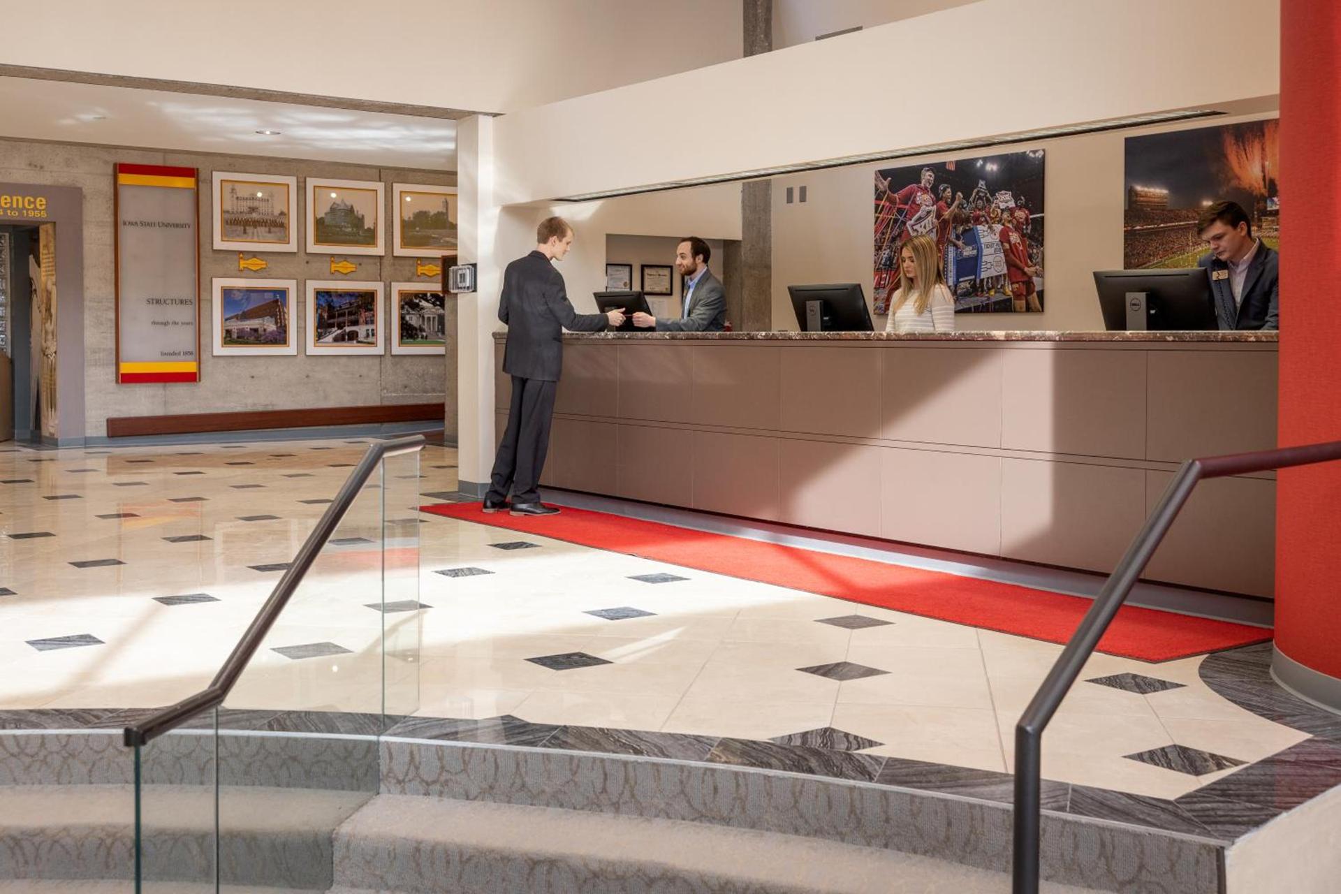 Gateway Hotel and Conference Center photo 41