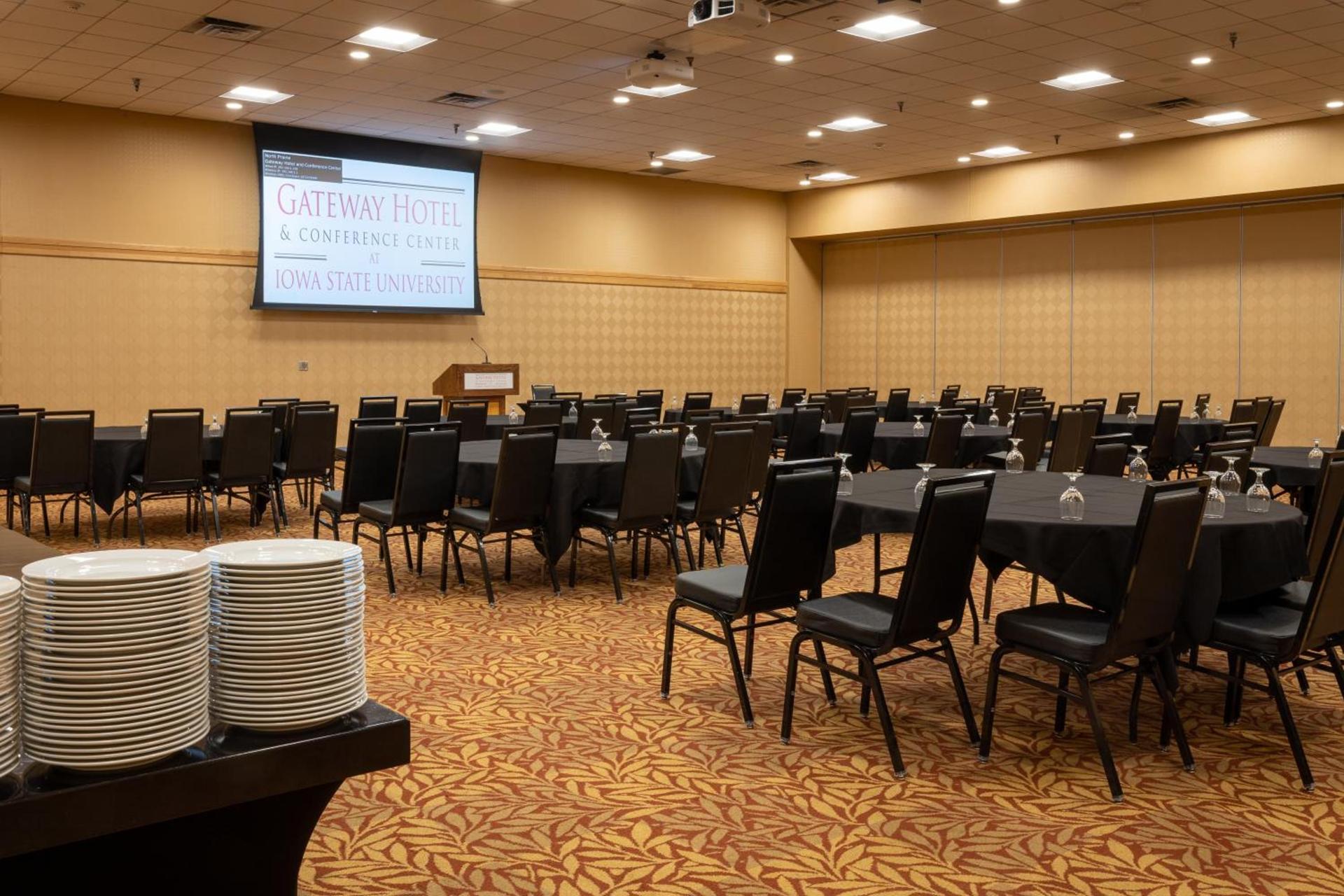 Gateway Hotel and Conference Center photo 44