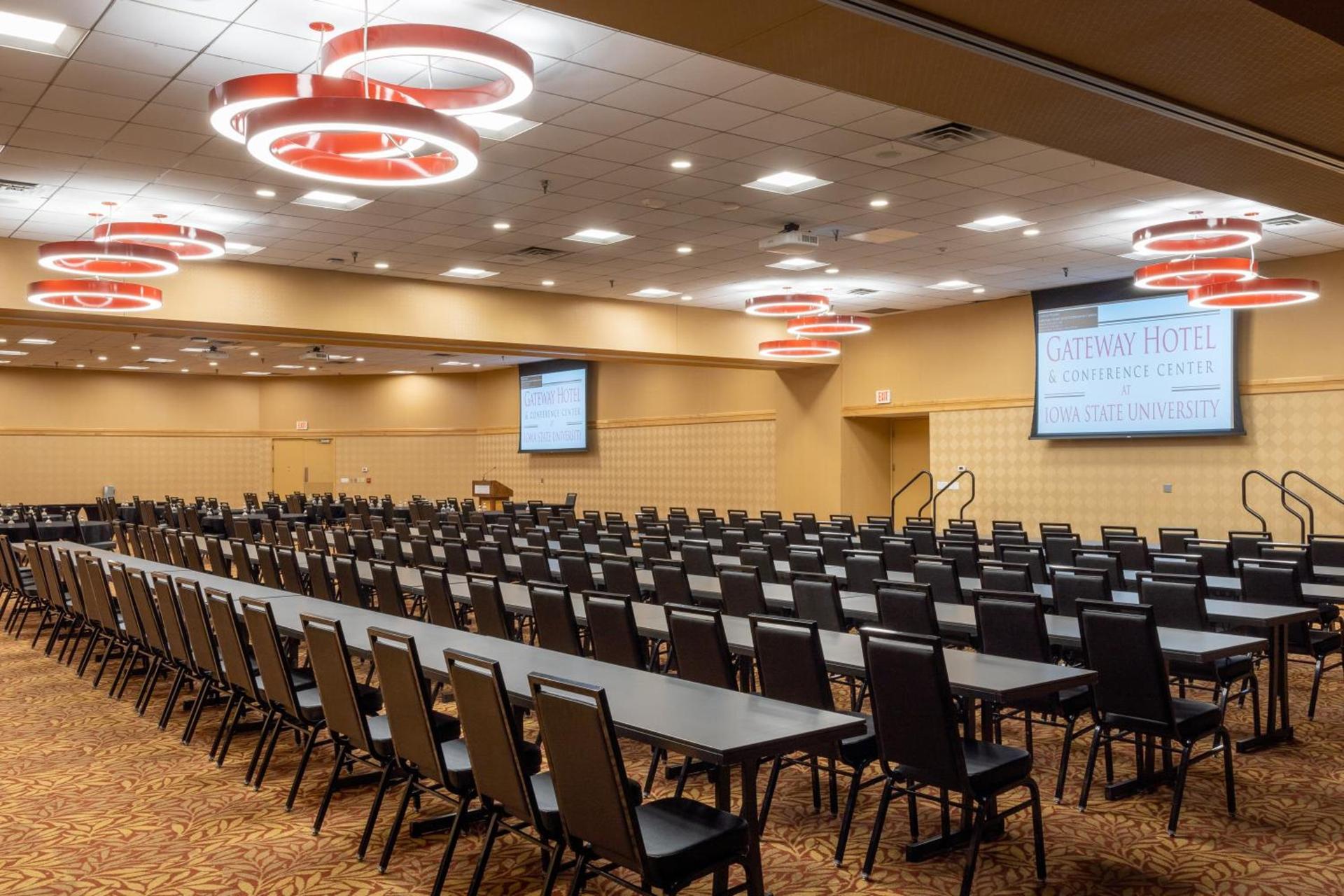 Gateway Hotel and Conference Center photo 49