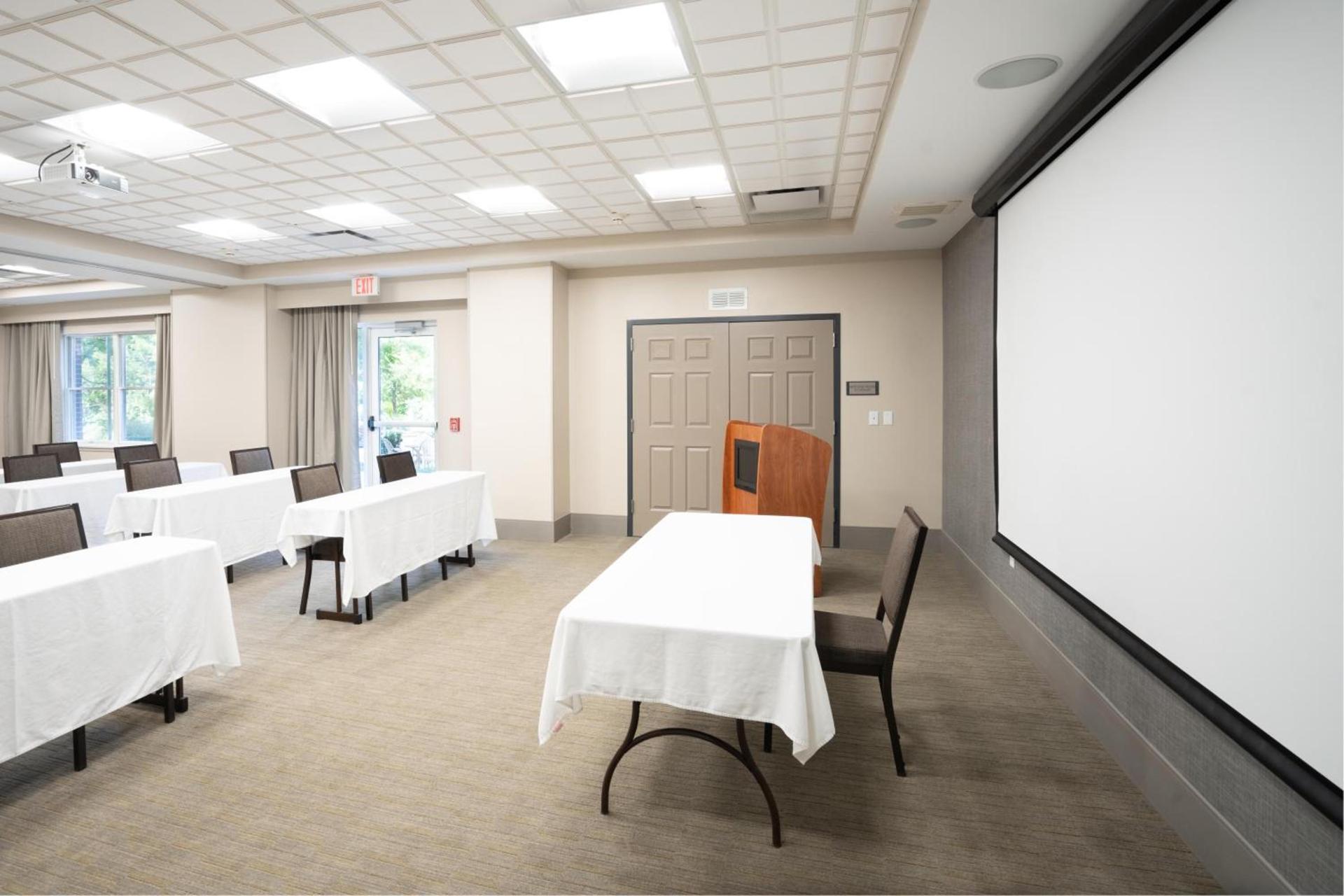 Country Inn & Suites by Radisson, State College Penn State Area , PA photo 34