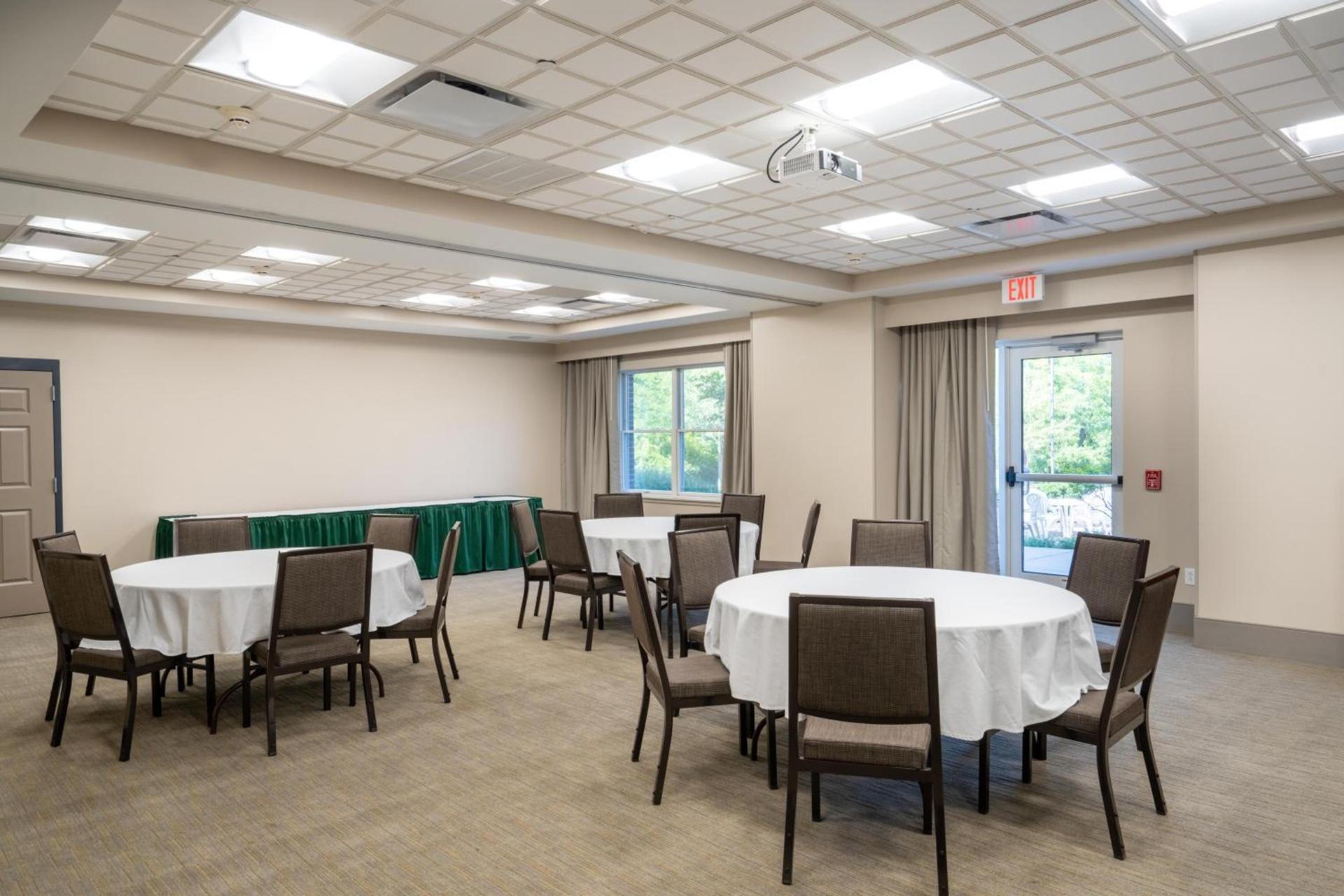 Country Inn & Suites by Radisson, State College Penn State Area , PA photo 32