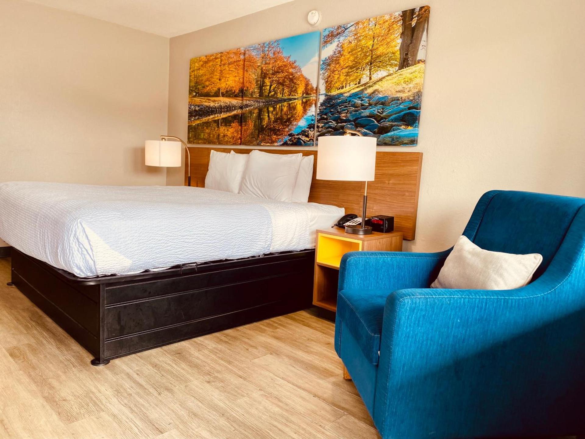 Days Inn by Wyndham Ardmore photo 7
