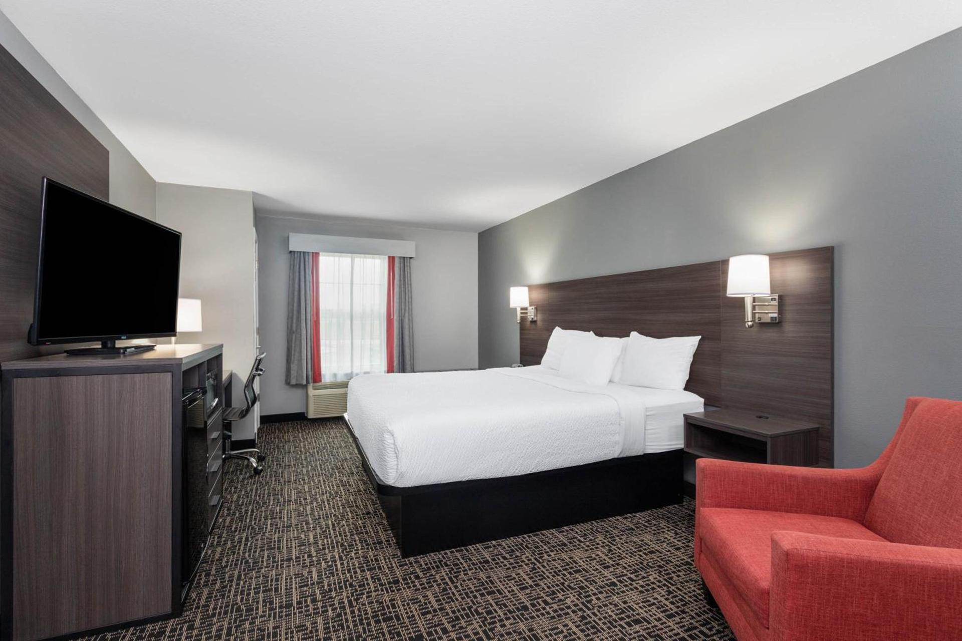 Ramada by Wyndham Sellersburg/Louisville North photo 47