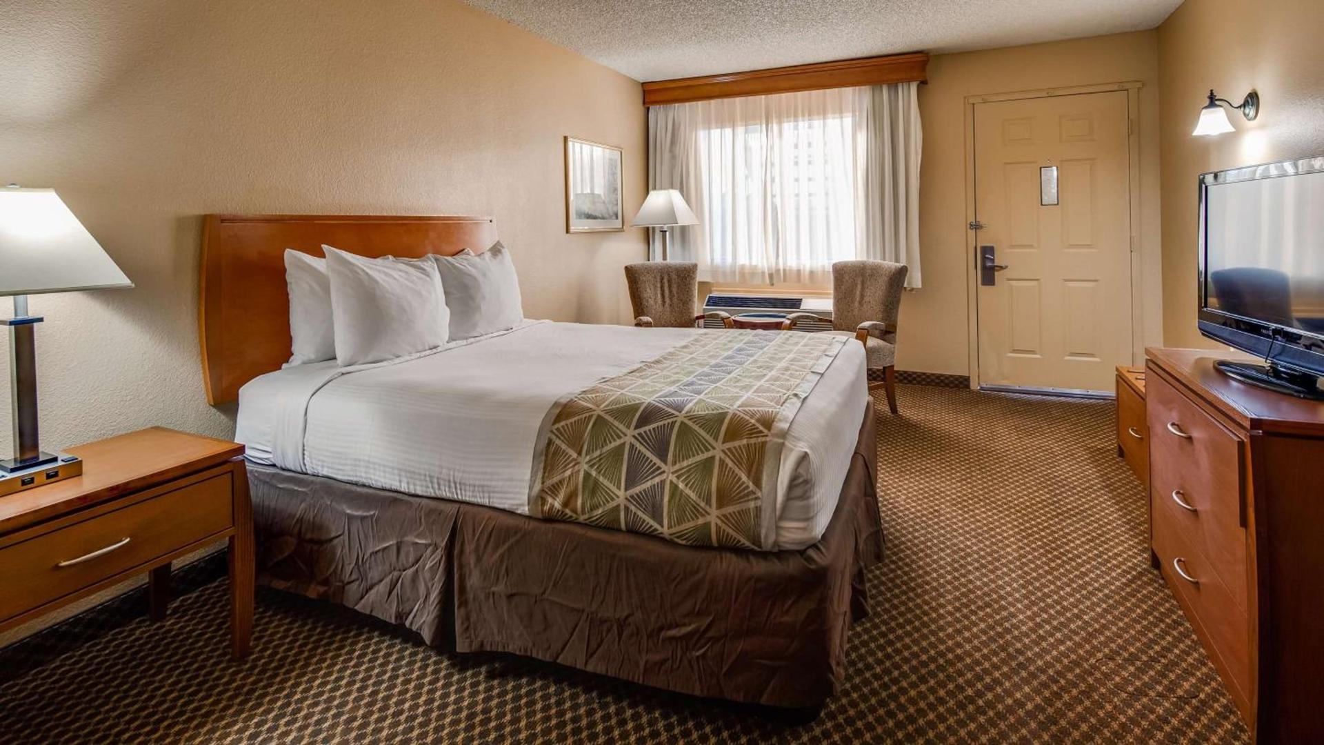 Best Western Cottonwood Inn photo 30
