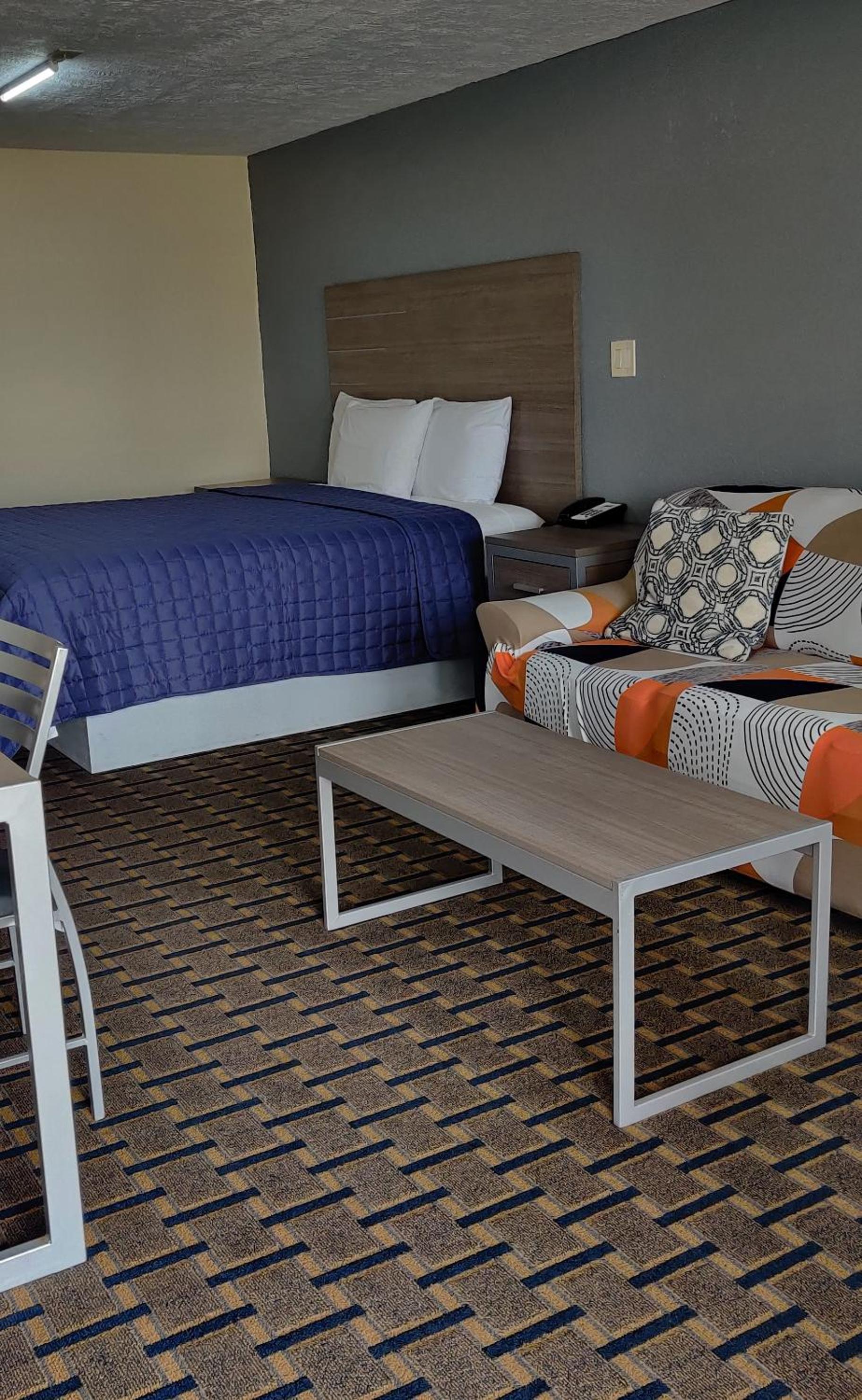 Ameristay Inn & Suites photo 5