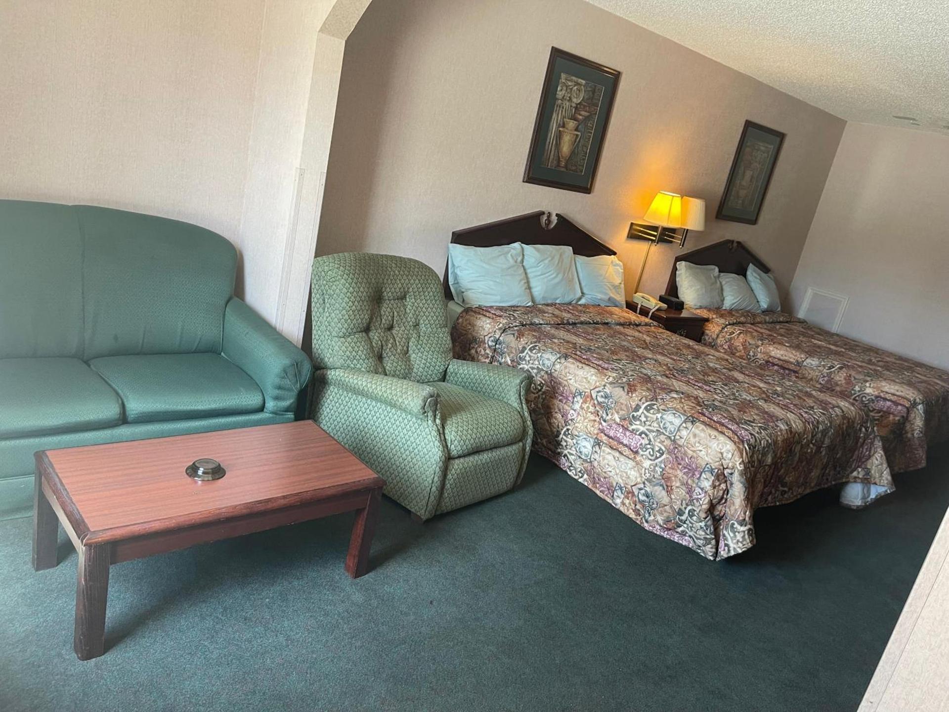 OYO Hotel East Macon I-75 photo 13