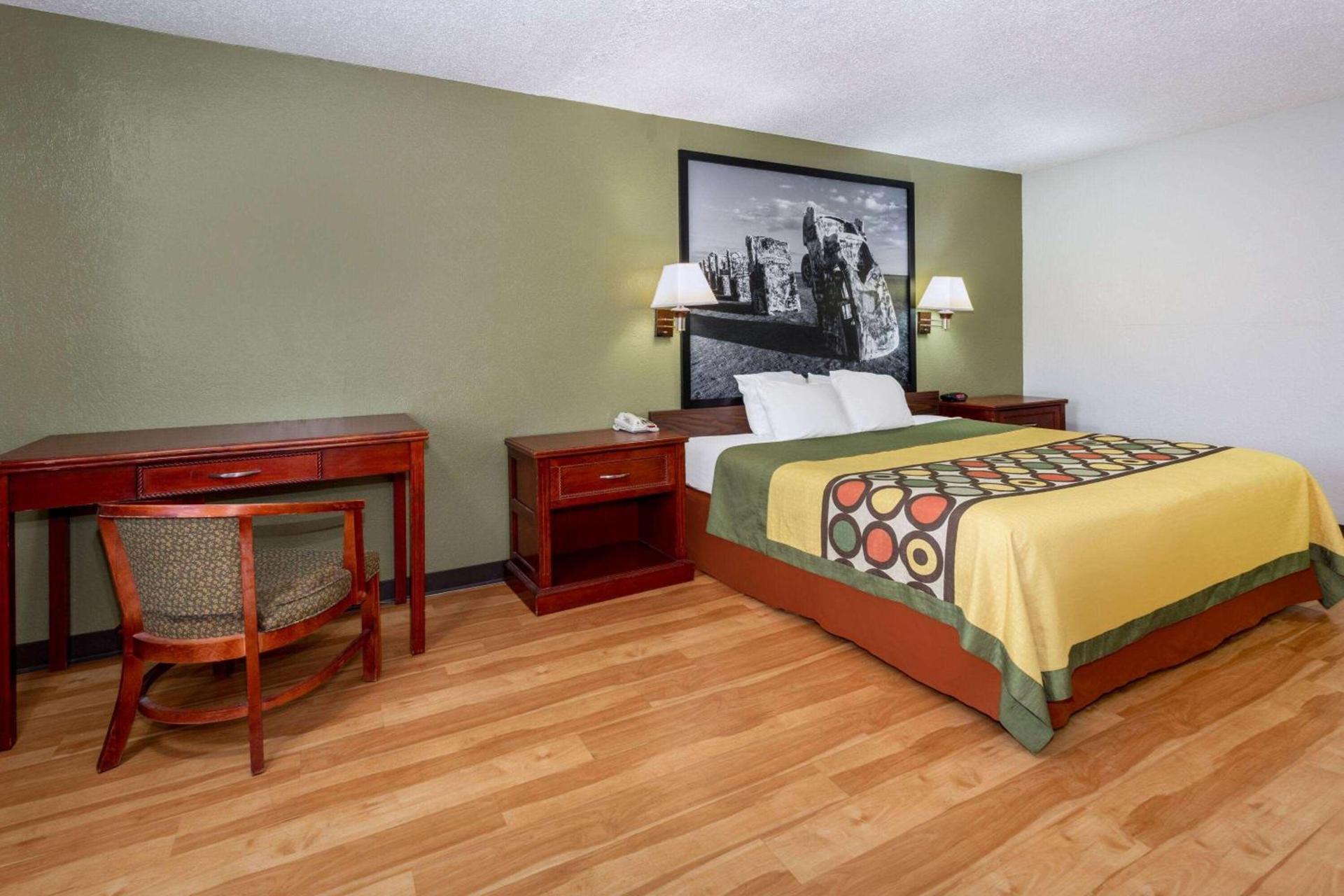 Super 8 by Wyndham Amarillo Central TX photo 23