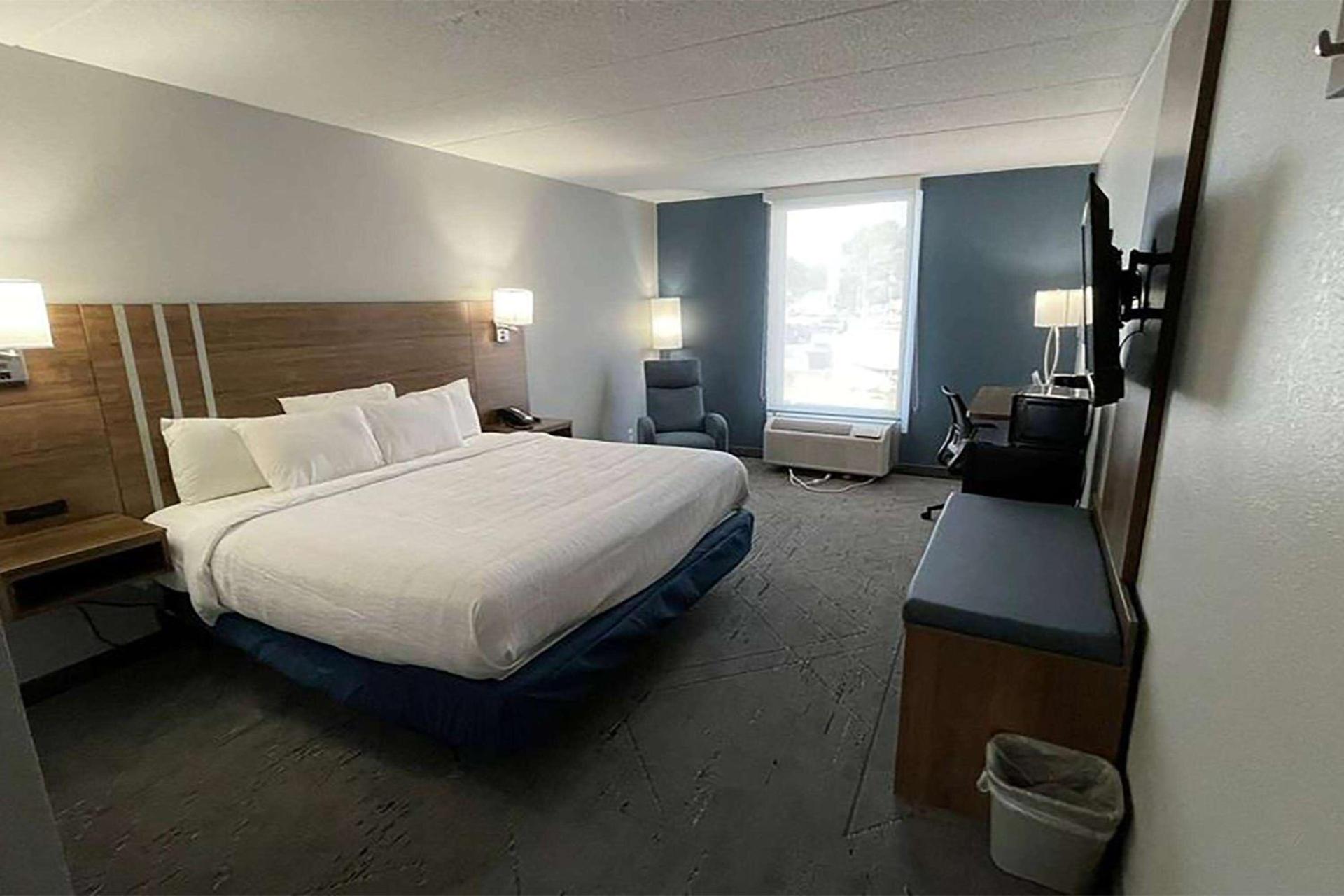 Days Inn & Suites by Wyndham Springfield OH photo 6