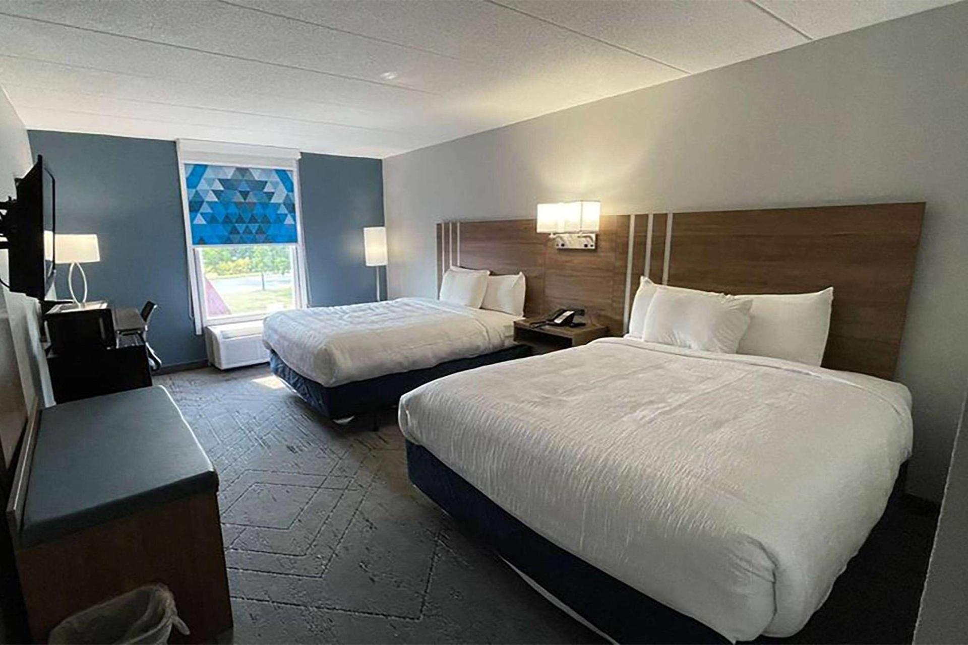 Days Inn & Suites by Wyndham Springfield OH photo 9