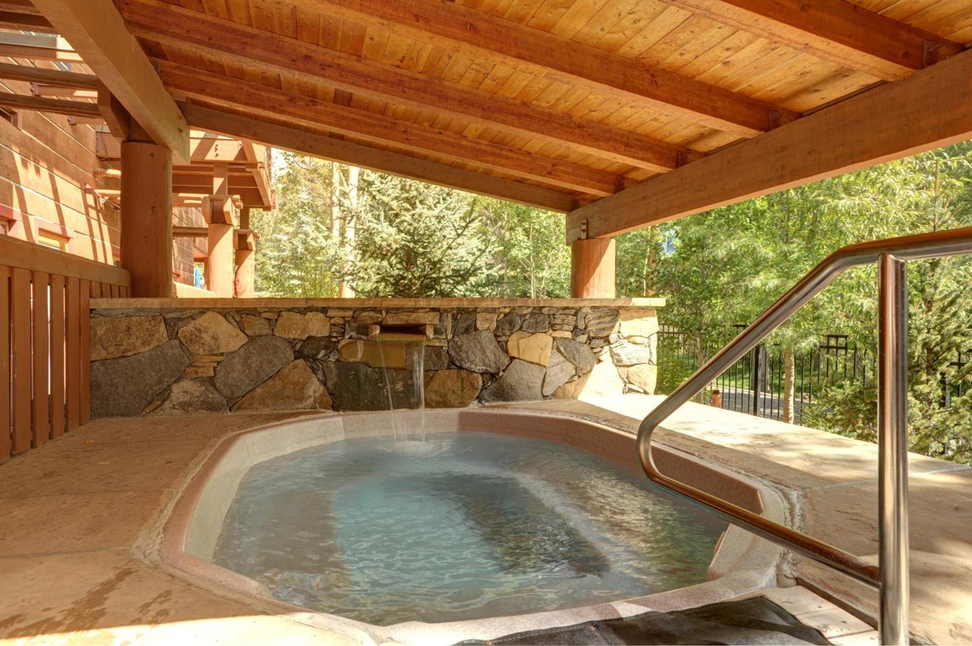 Jackpine & Black Bear Condos by Vail Resorts photo 4