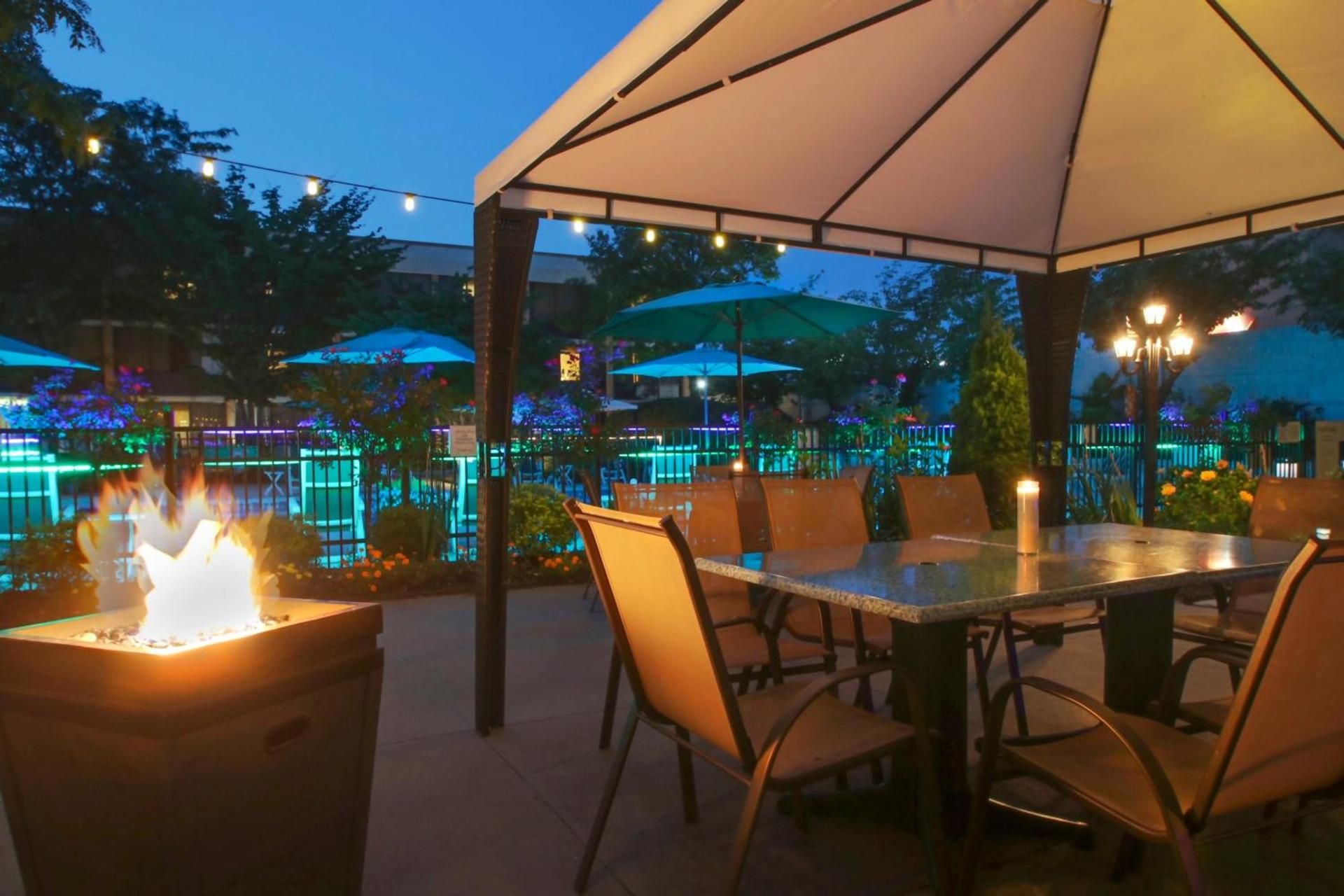 Holiday Inn Westbury-Long Island by IHG photo 34