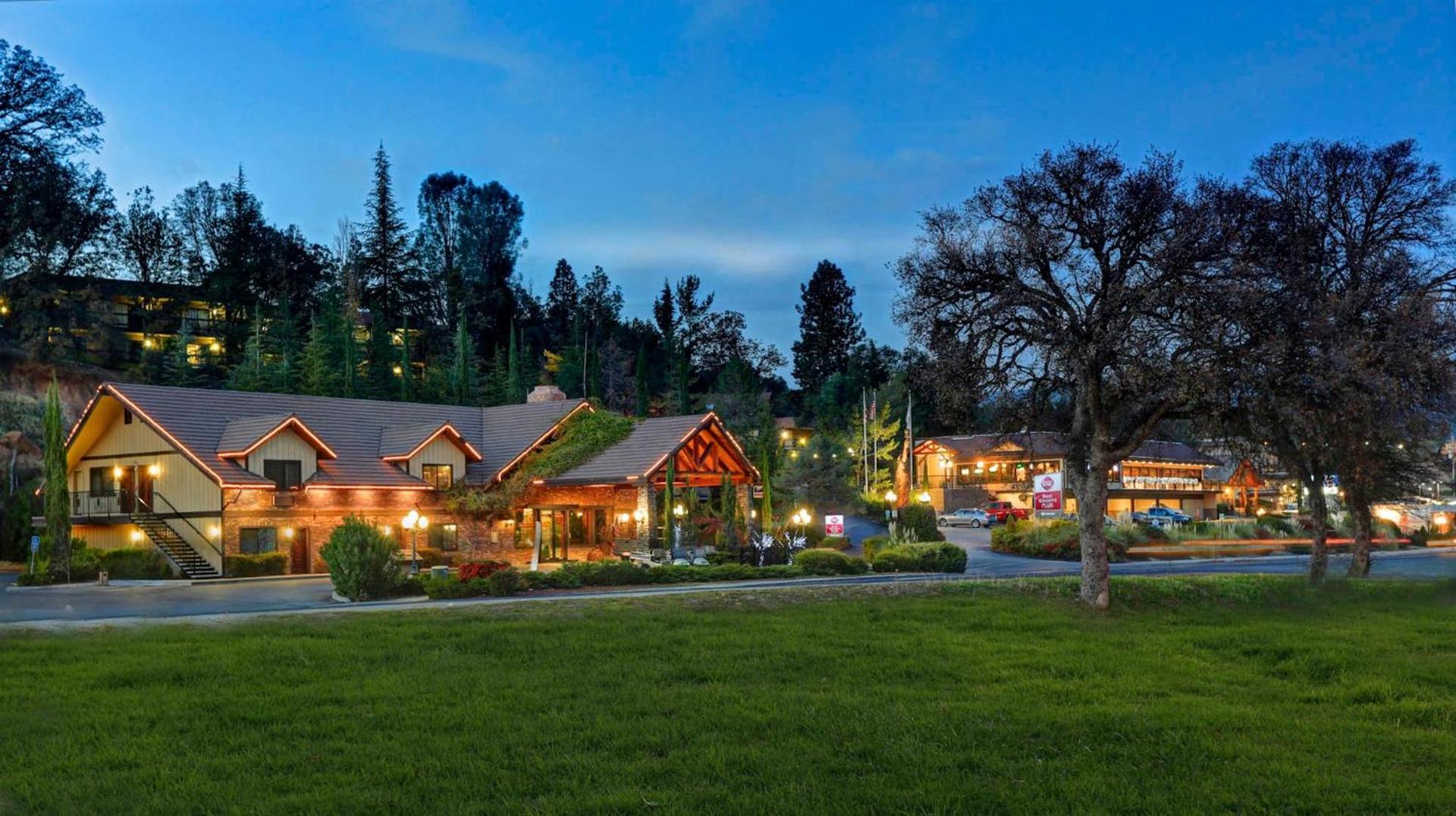 Best Western Plus Yosemite Gateway Inn — hotel in Oakhurst