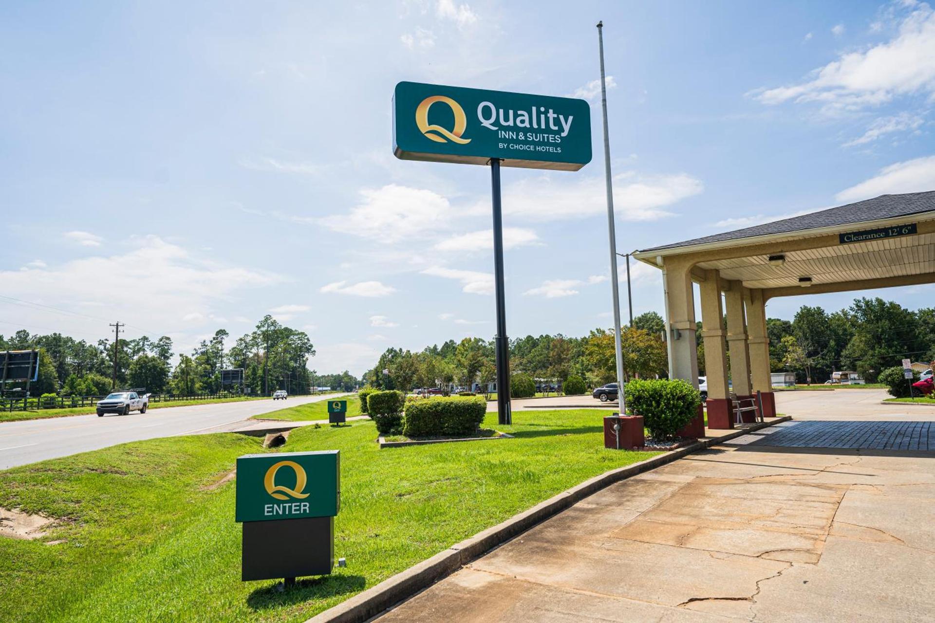 Quality Inn & Suites — hotel in Monroeville