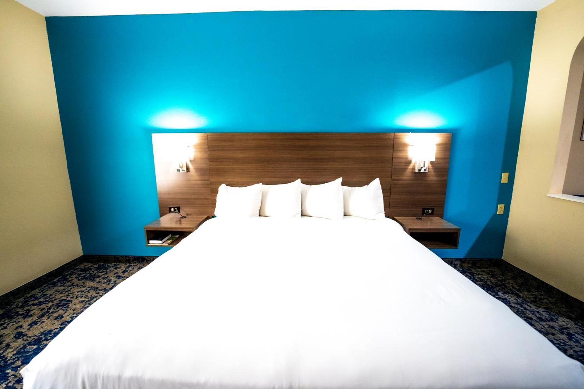 Quality Inn & Suites photo 19