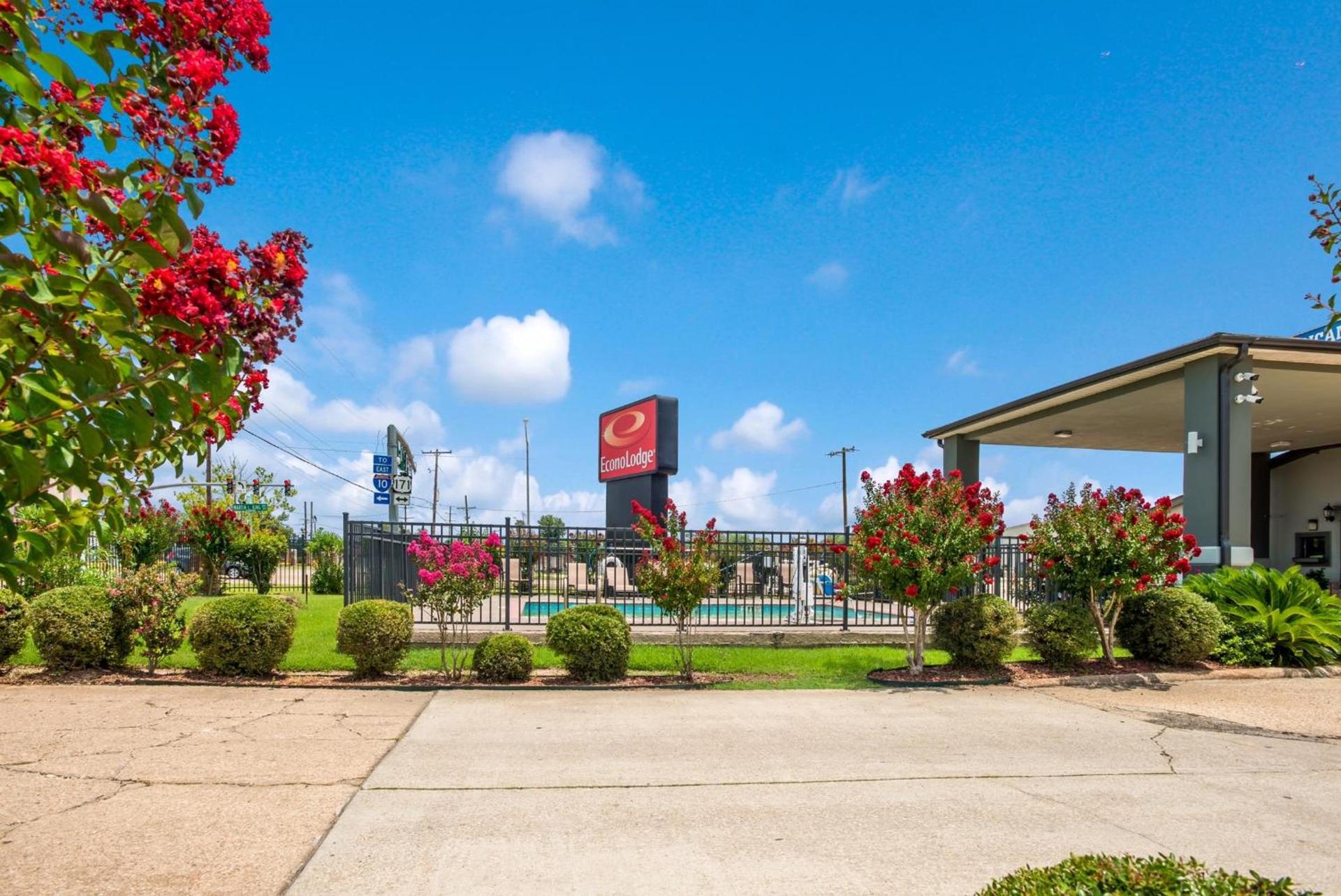 Econo Lodge Lake Charles University Area photo 24