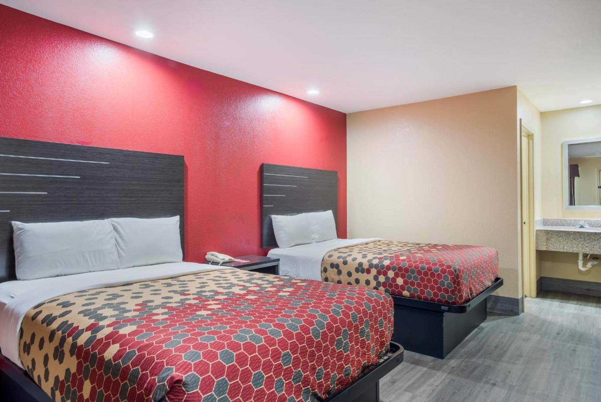 Econo Lodge Lake Charles University Area photo 38