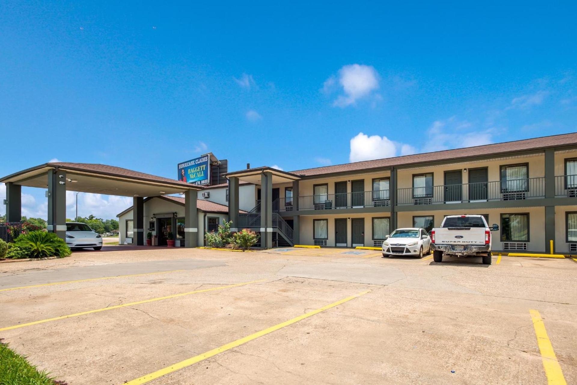 Econo Lodge Lake Charles University Area photo 28