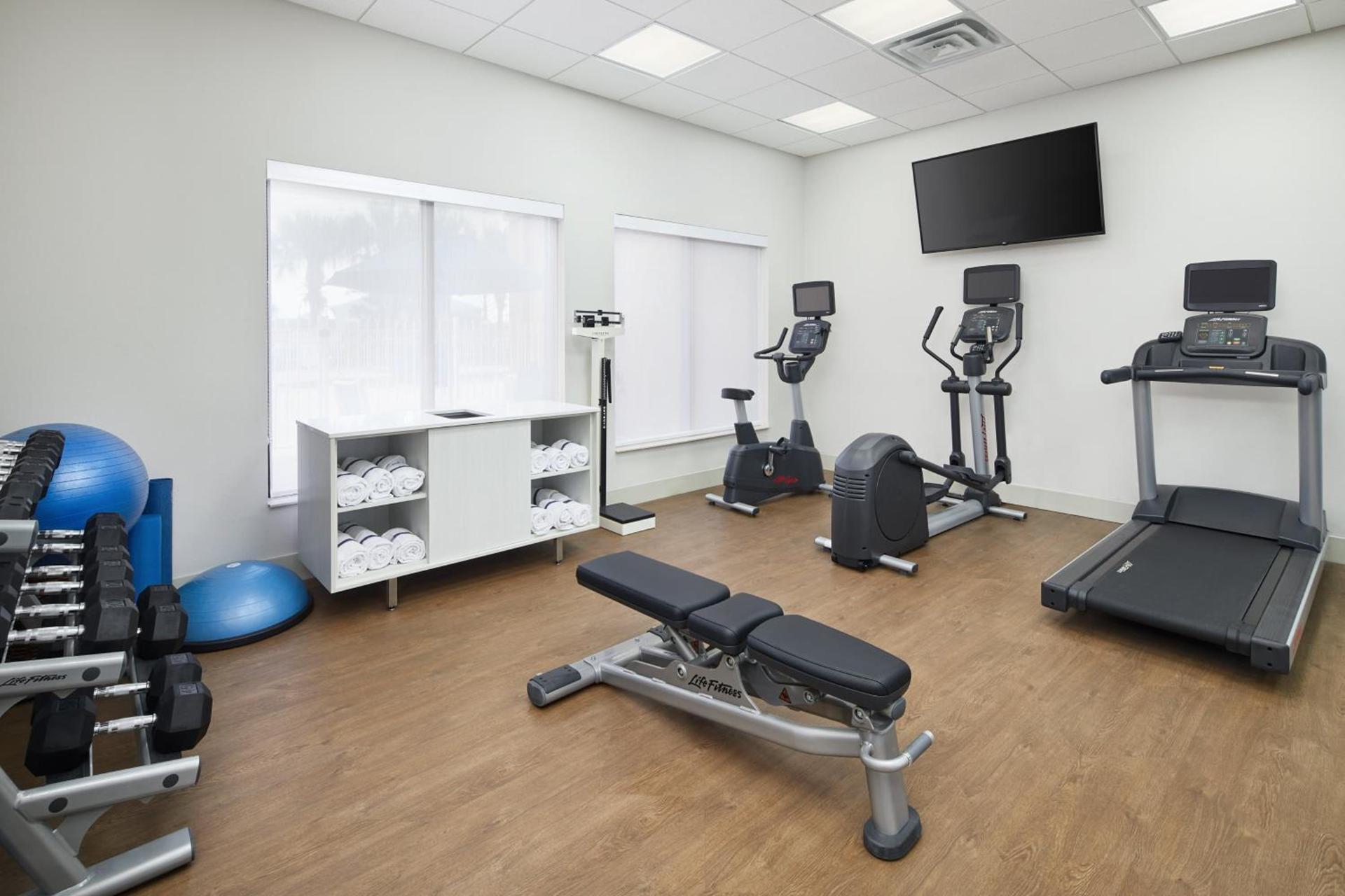 Holiday Inn Express Hotel & Suites Port Richey by IHG photo 19