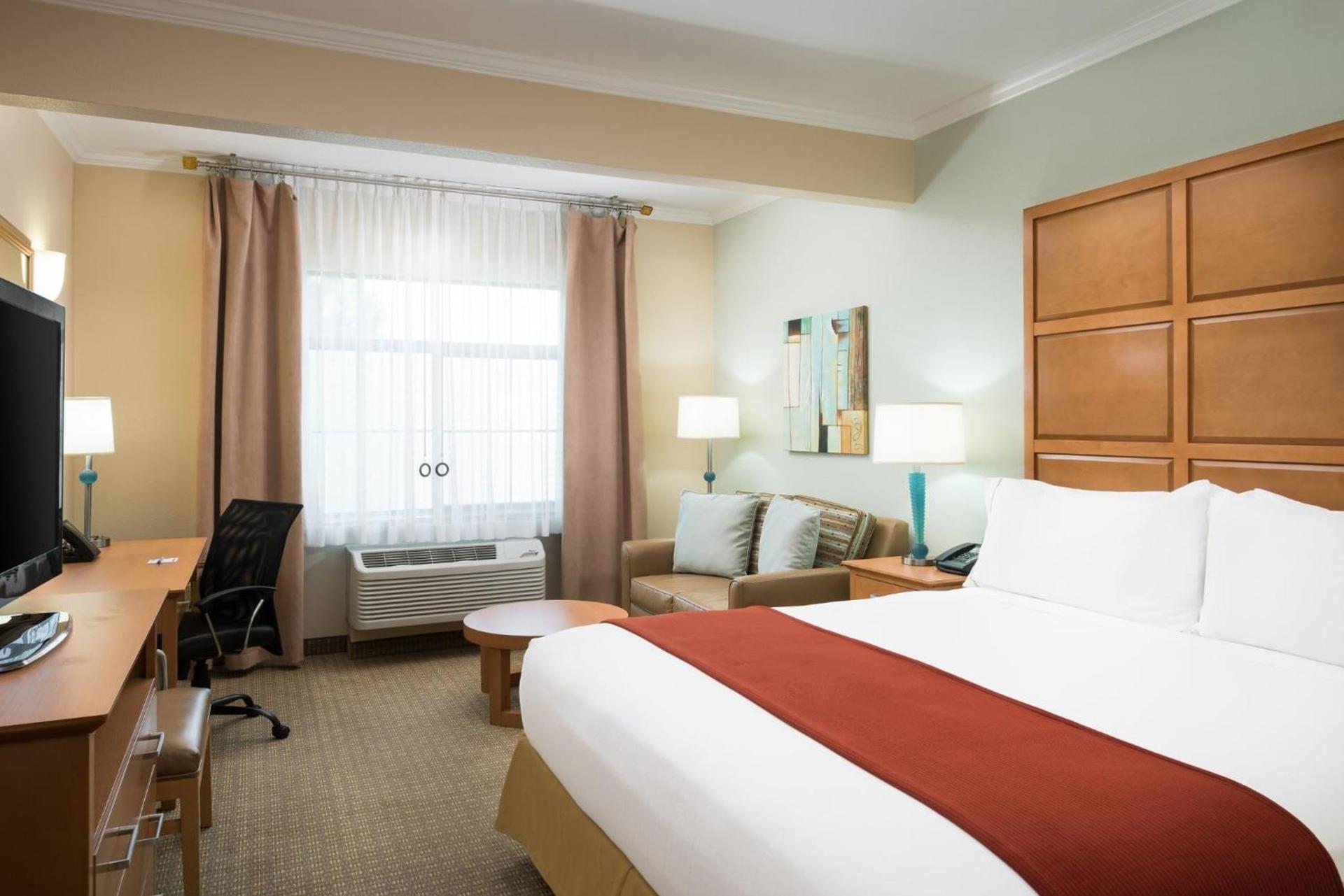 Holiday Inn Express & Suites Santa Clara - Silicon Valley by IHG photo 12