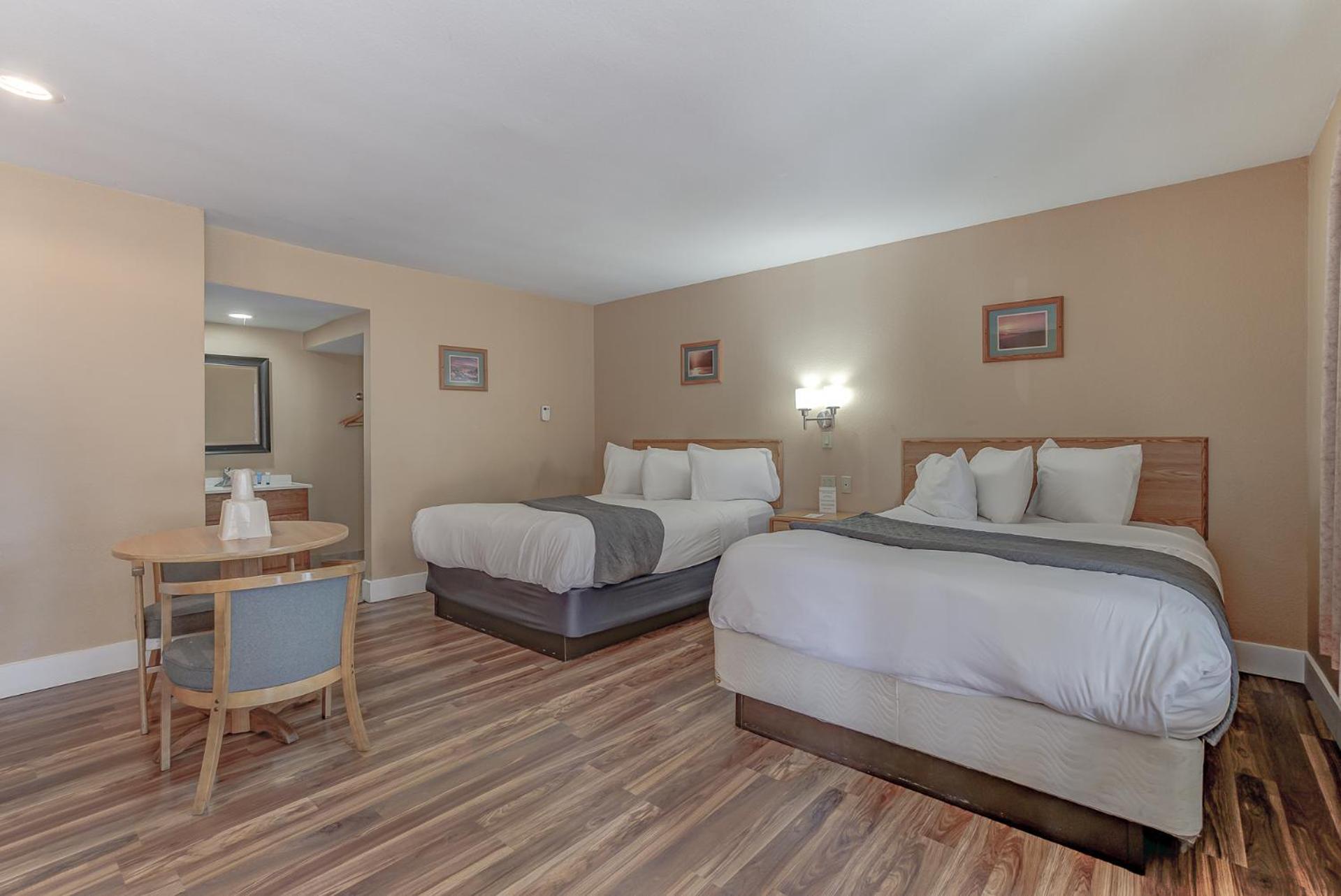 Shasta Pines Motel & Suites photo 7