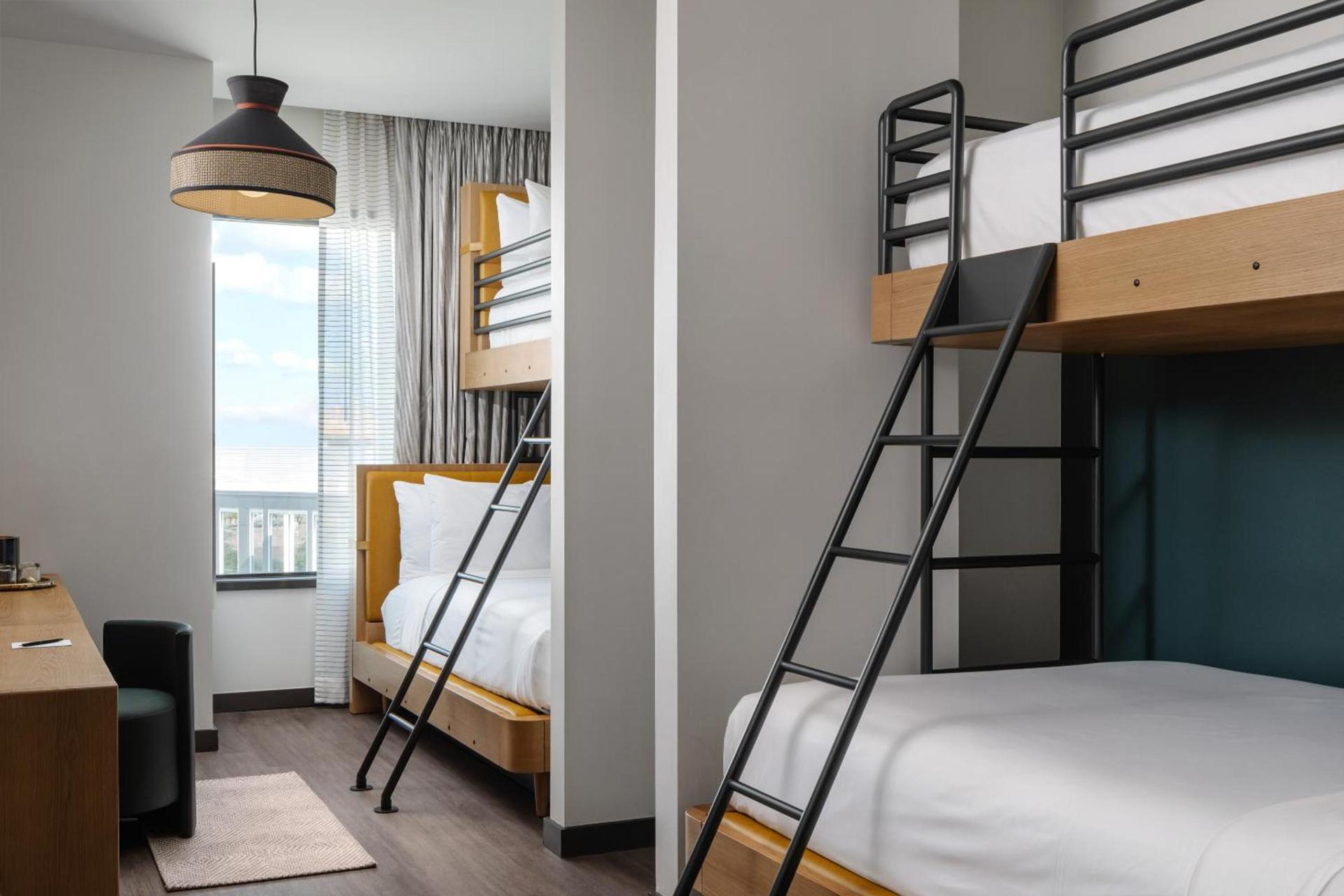 Origin Austin, a Wyndham Hotel photo 12