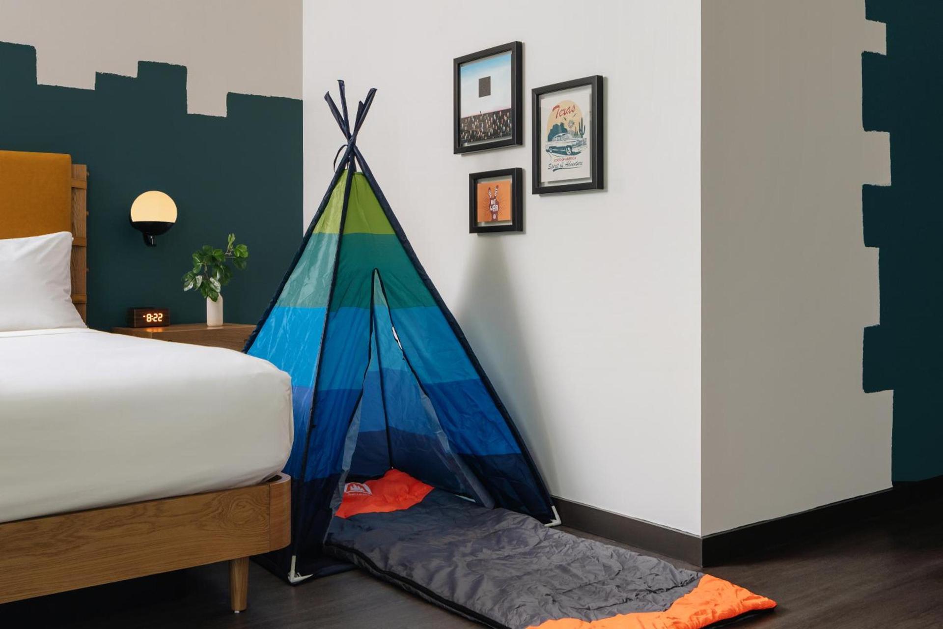 Origin Austin, a Wyndham Hotel photo 28