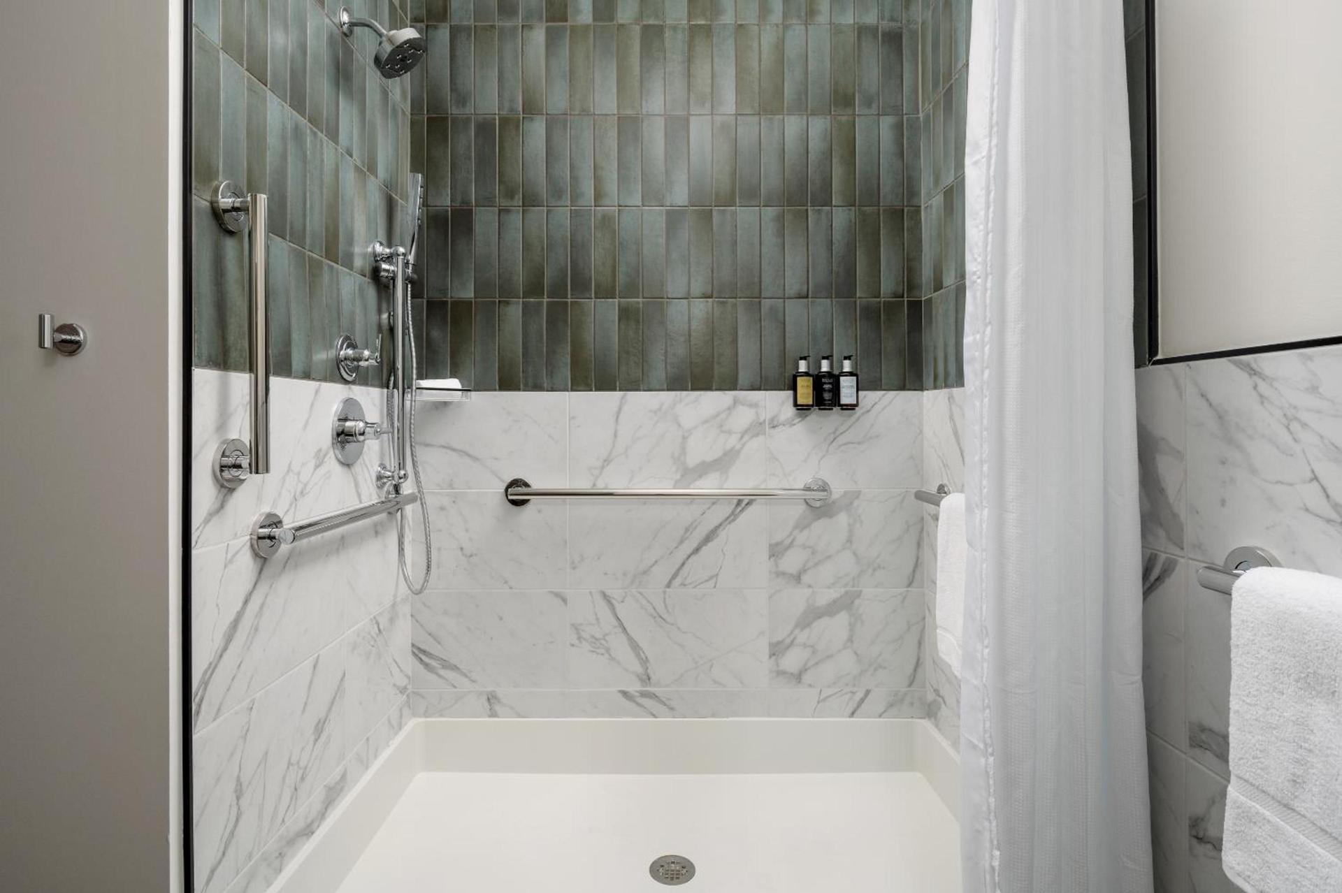 Origin Austin, a Wyndham Hotel photo 26