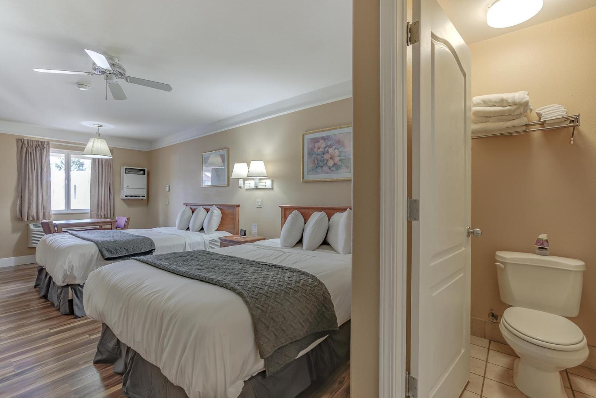 Shasta Pines Motel & Suites photo 35