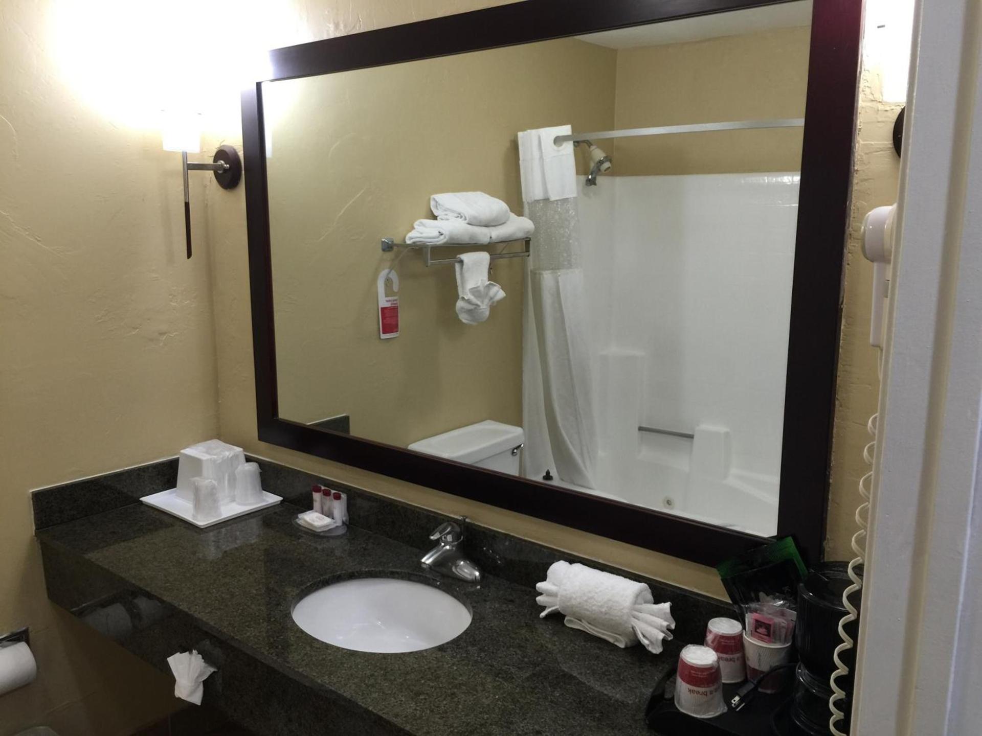 Ramada by Wyndham San Diego Poway Miramar photo 52