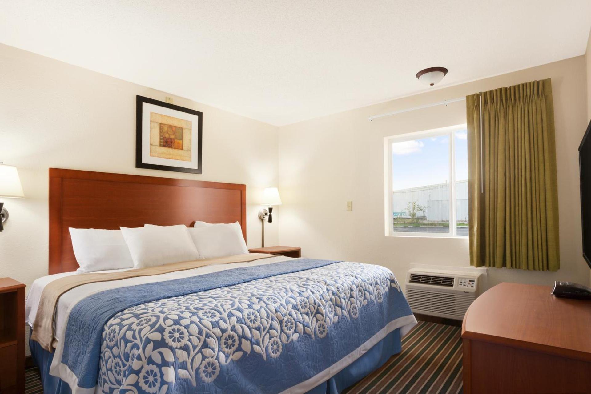 Days Inn by Wyndham Champaign/Urbana photo 26