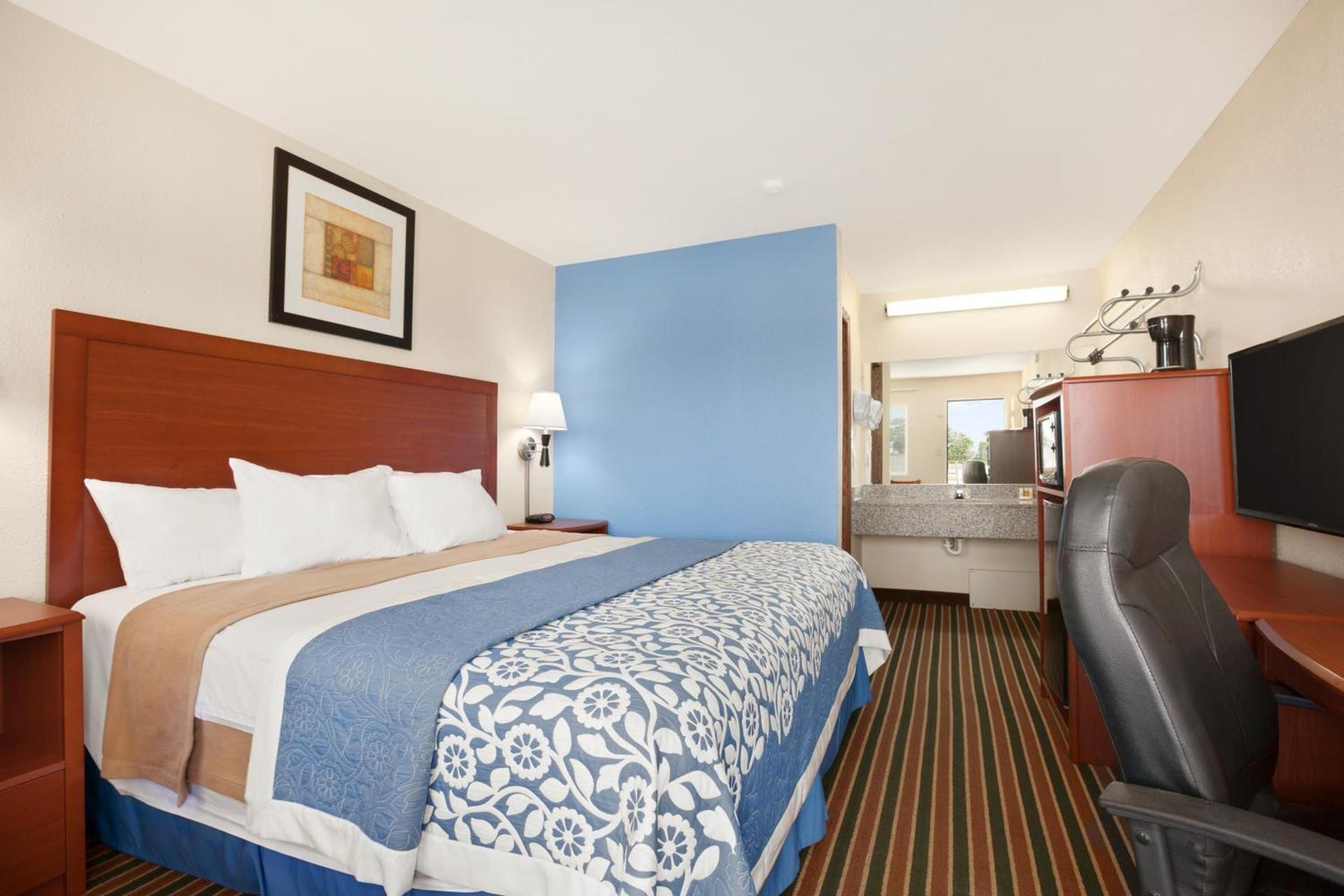 Days Inn by Wyndham Champaign/Urbana photo 18