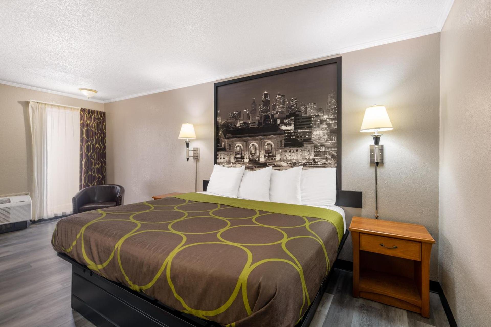 Super 8 by Wyndham Kansas City Airport North photo 38