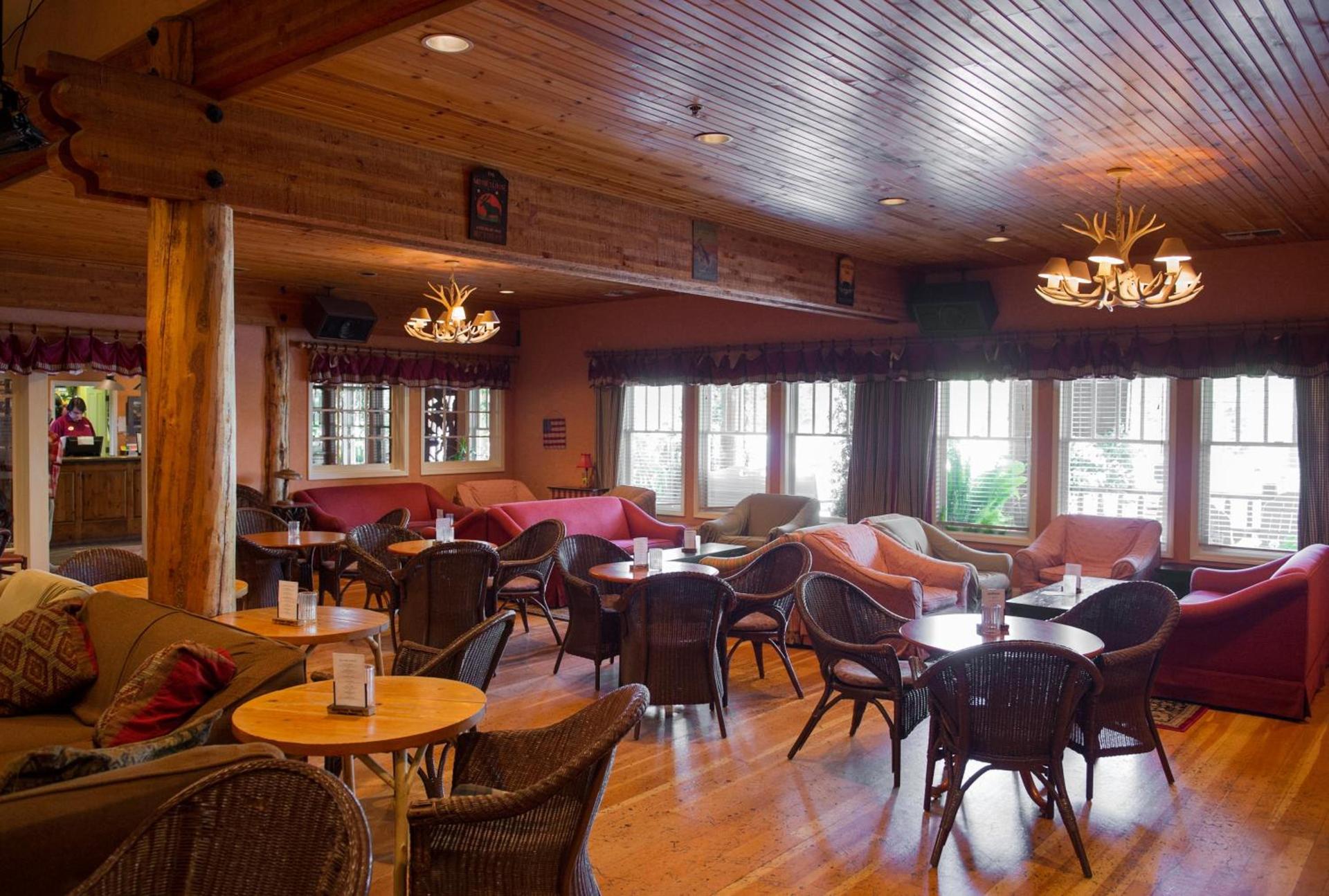 Cambria Pines Lodge photo 31