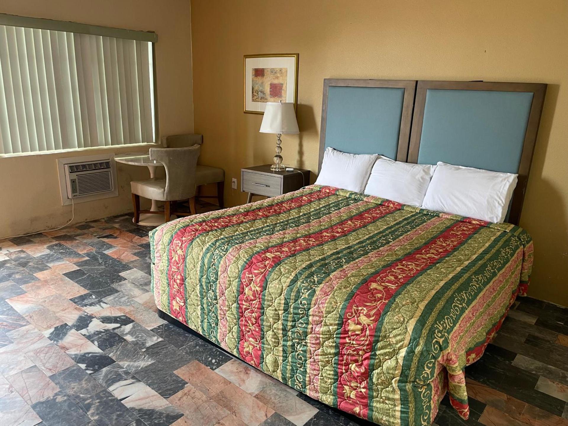 Southwind Inn photo 44