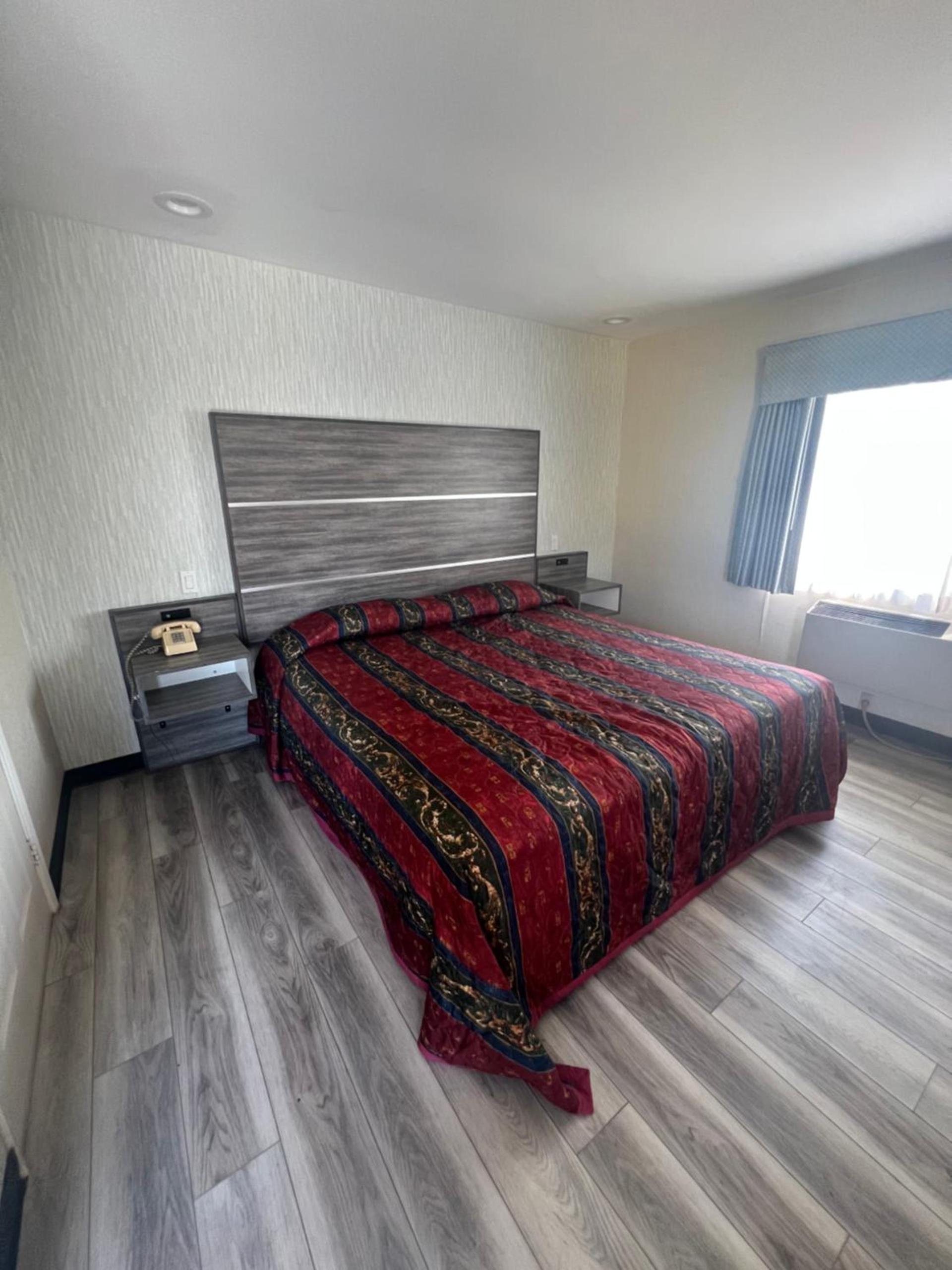 Keystone Motel photo 10