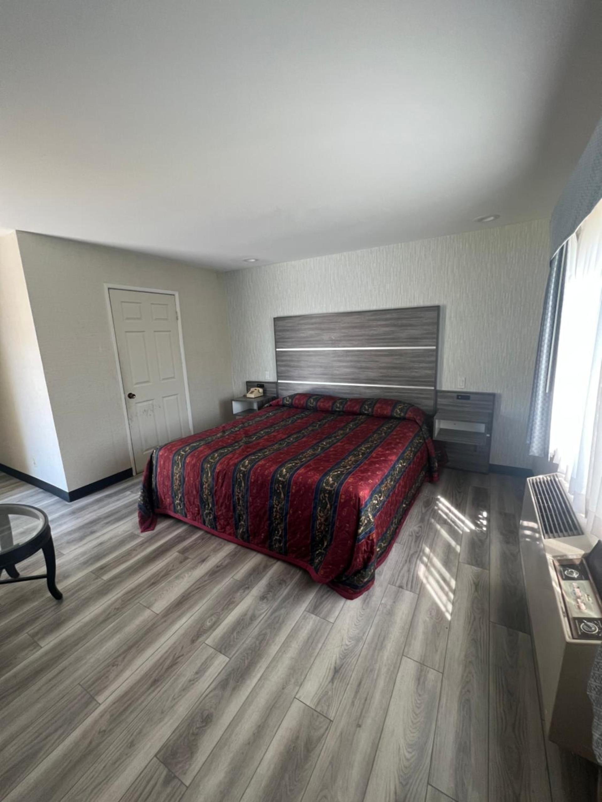 Keystone Motel photo 9