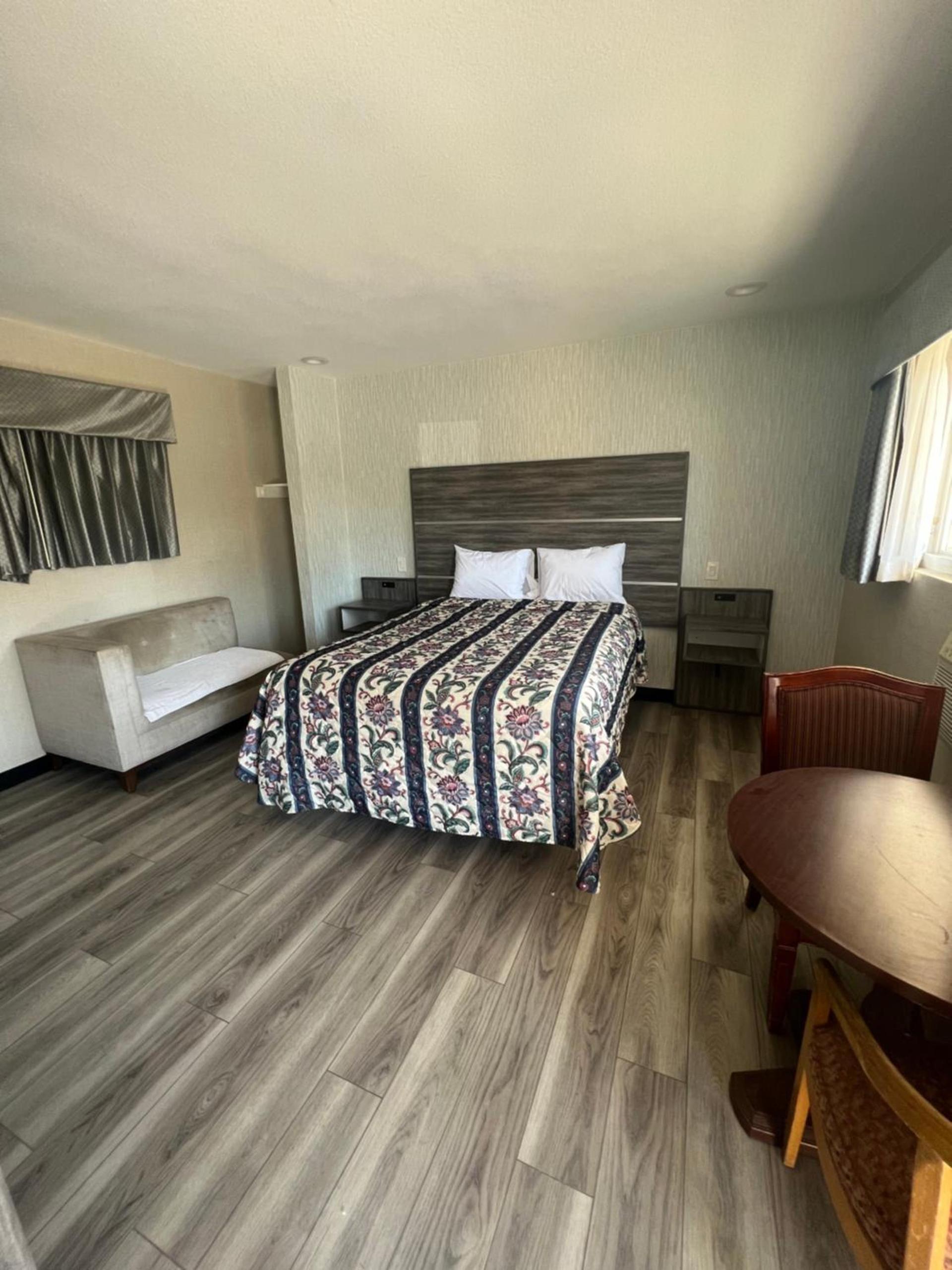 Keystone Motel photo 7