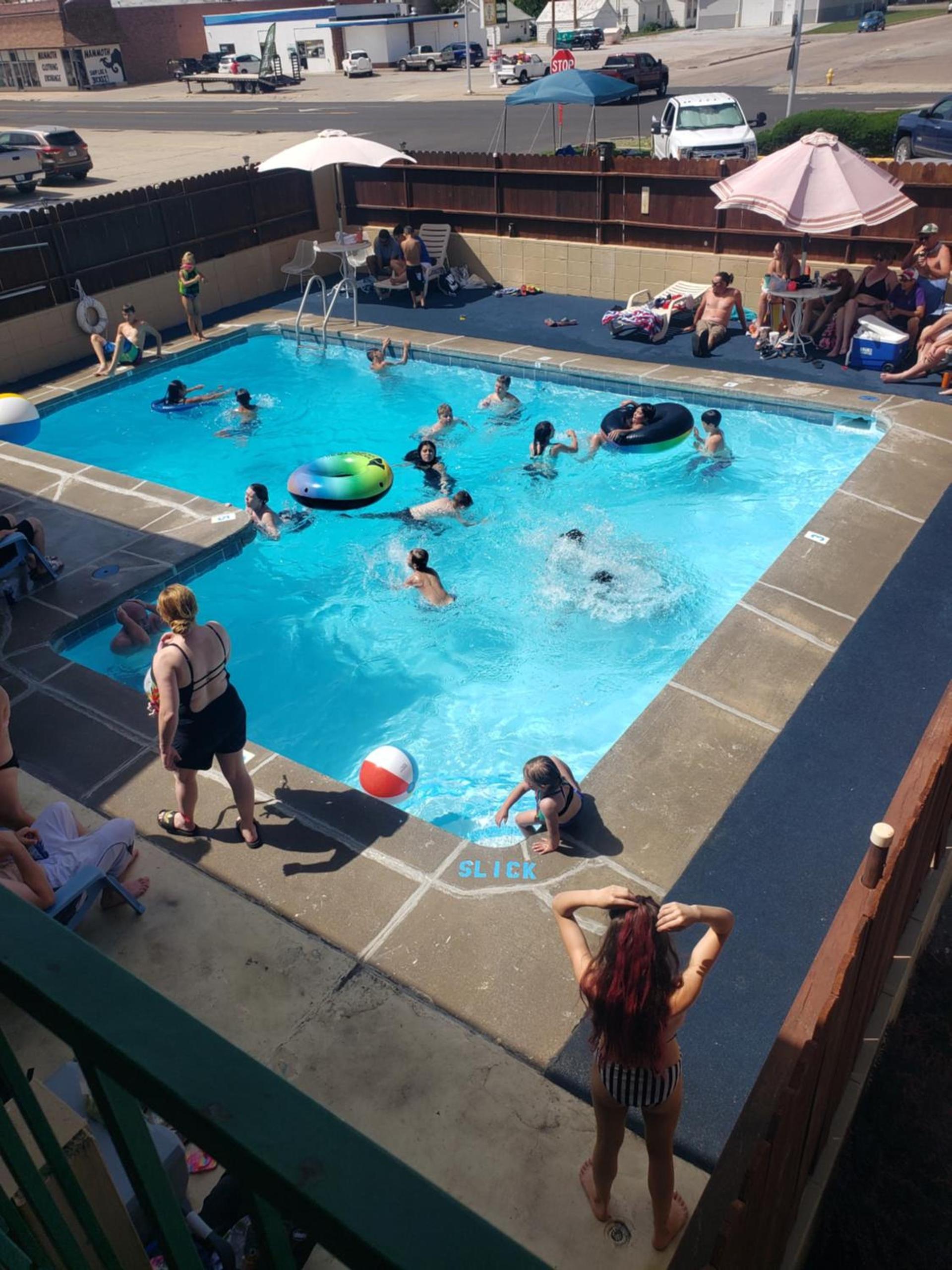 Americas Best Value Inn North Platte photo 13